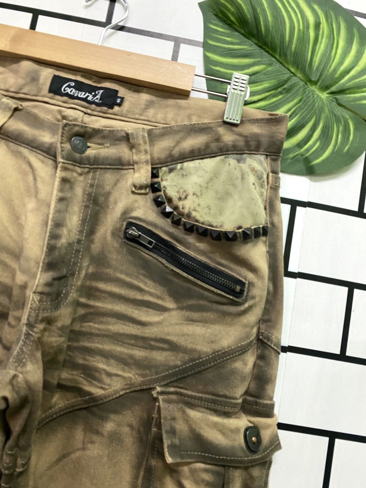 Hysteric Glamour × If Six Was Nine × Japanese Brand CavariA Distressed Multipocket Zipper Bondage Punk CargoPant Size US 32 / EU 48 - 5 Thumbnail