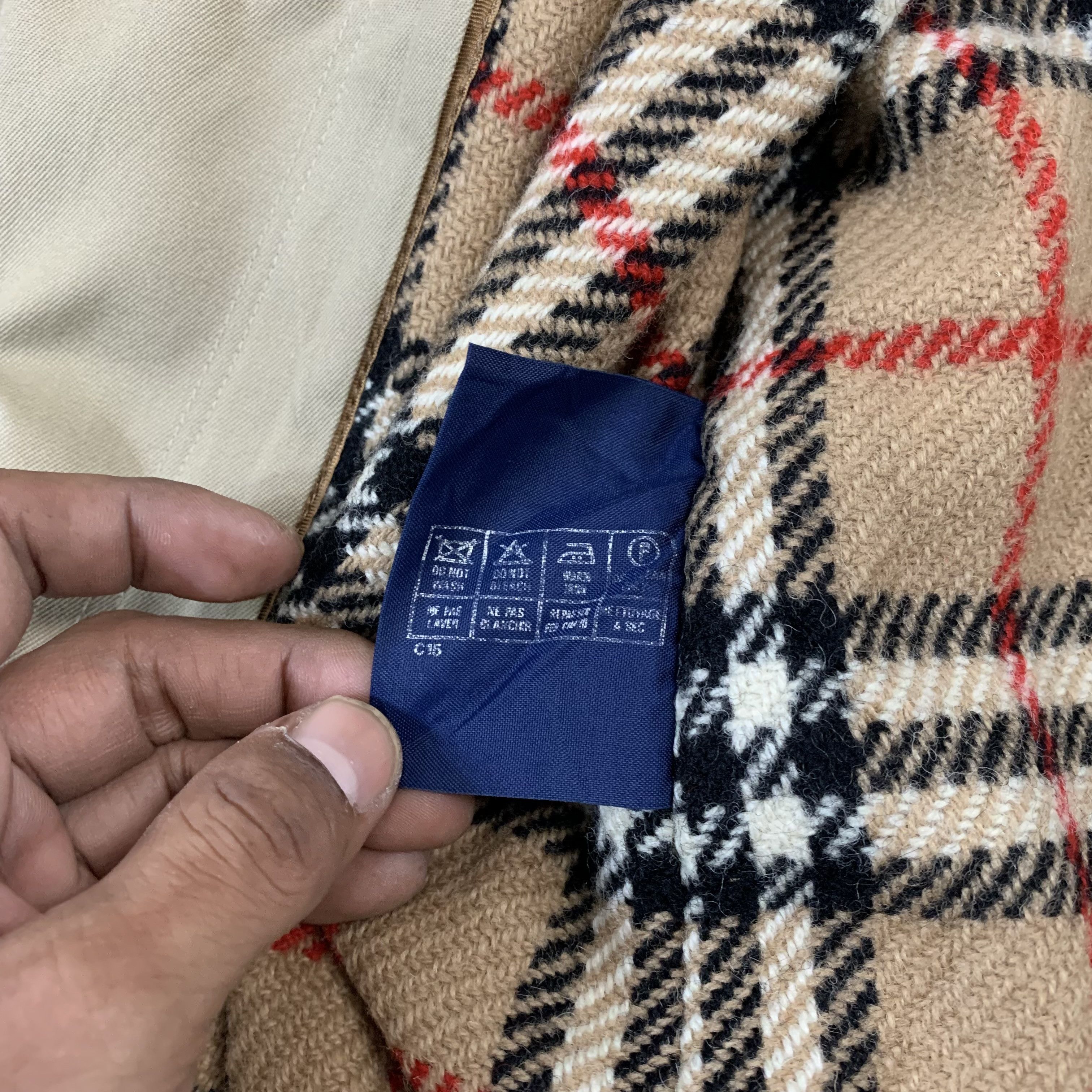 Burberry Burberrys Nova Check Inside Trench Coat Made In England Size US M / EU 48-50 / 2 - 7 Thumbnail