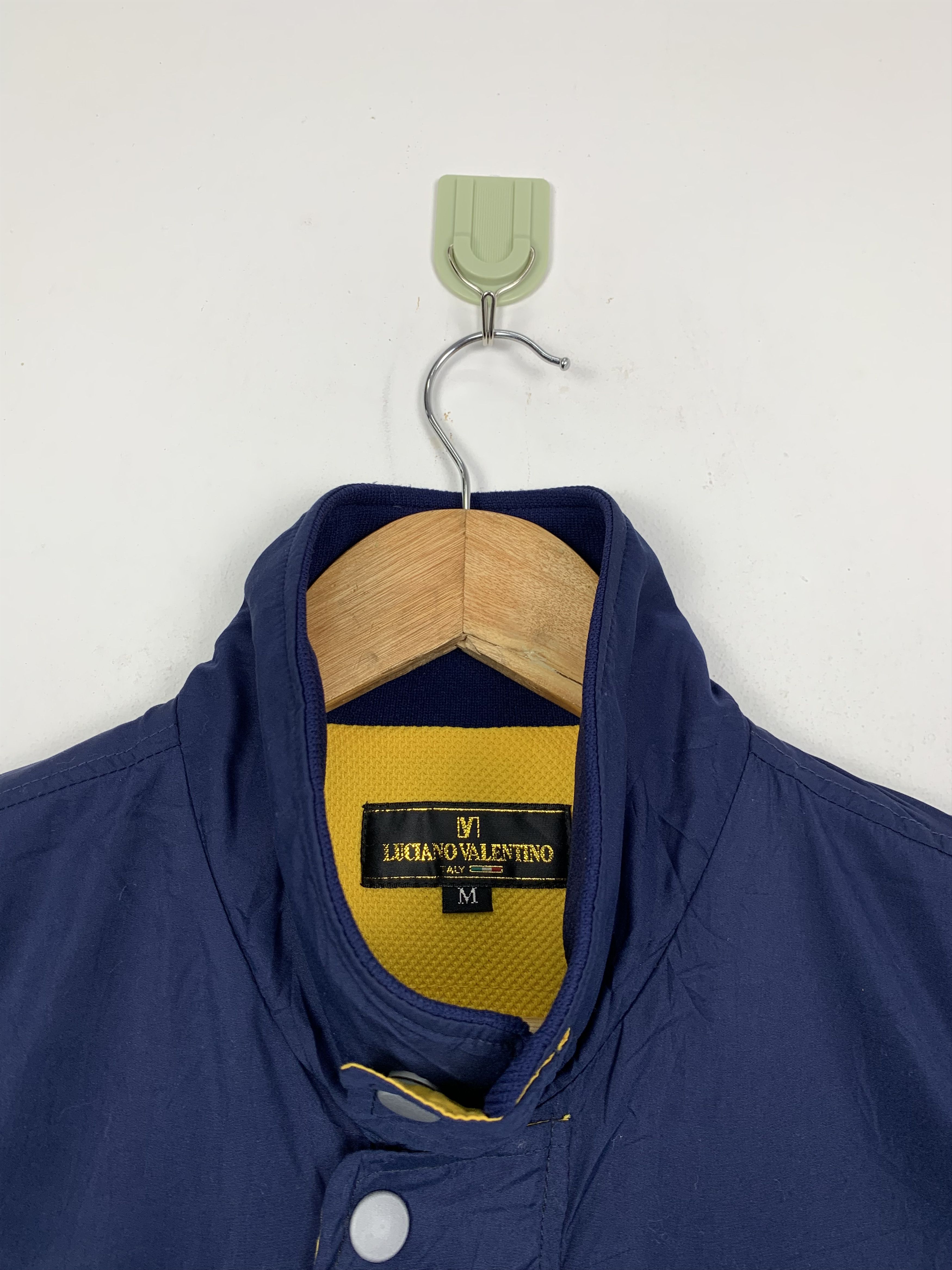 Vintage Vintage Luciano Valentino Sleeveless Jacket J1377 Size US M / EU 48-50 / 2 - 11 Thumbnail