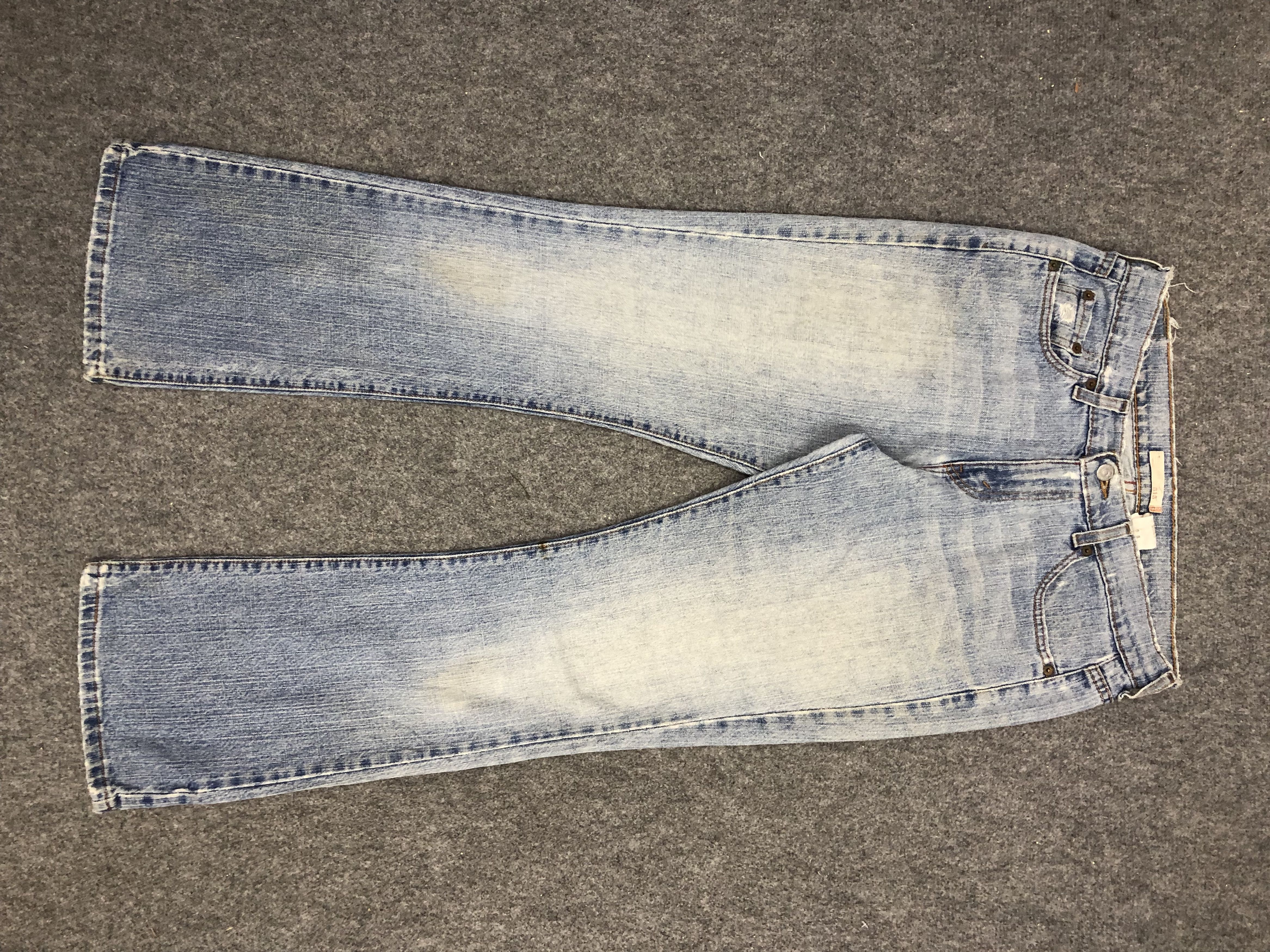 image of Levis 515 Flared Bootcut Jeans in Blue Denim, Men's (Size 32)