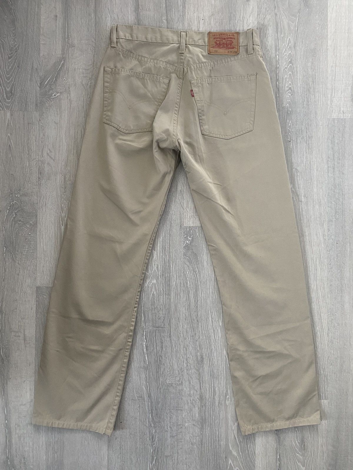 Levi's × Vintage Levi’s 551 vintage beige jeans denim pants Size US 32 / EU 48 - 2 Thumbnail