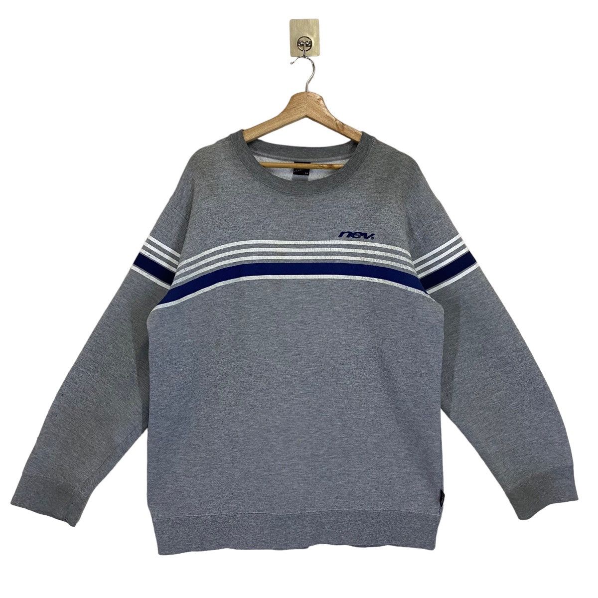 Japanese Brand × Vintage Vintage 90s Nev Big Logo Crewneck Sweatshirt Size M Size US M / EU 48-50 / 2 - 5 Thumbnail
