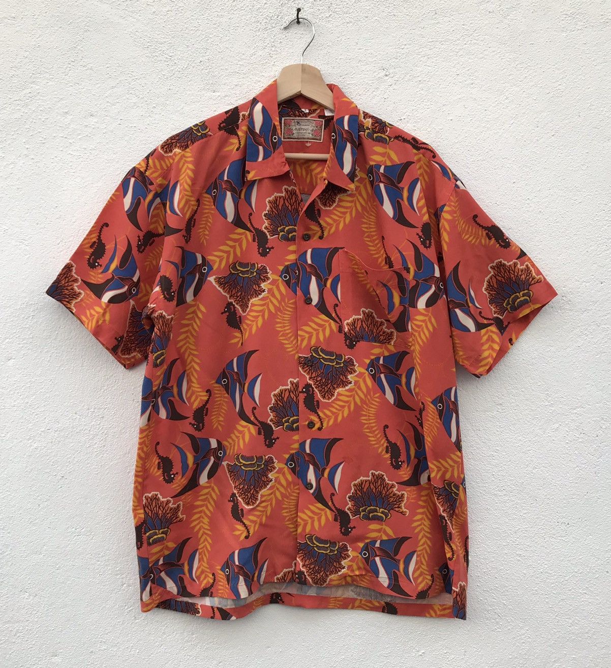 Vintage Vintage Avenue A Rayon Hawaiian Shirt Size US M / EU 48-50 / 2 - 1 Thumbnail