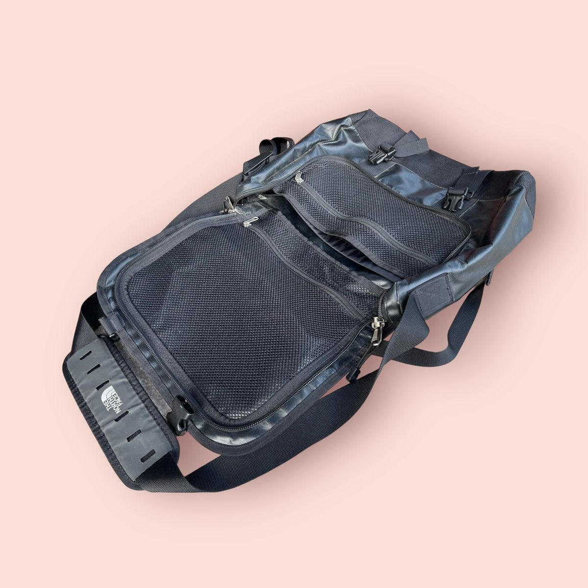 Nanamica × The North Face RARE TNF WATERPROOF CROSSBODY TRAVEL SLING BAG Size ONE SIZE - 20 Thumbnail