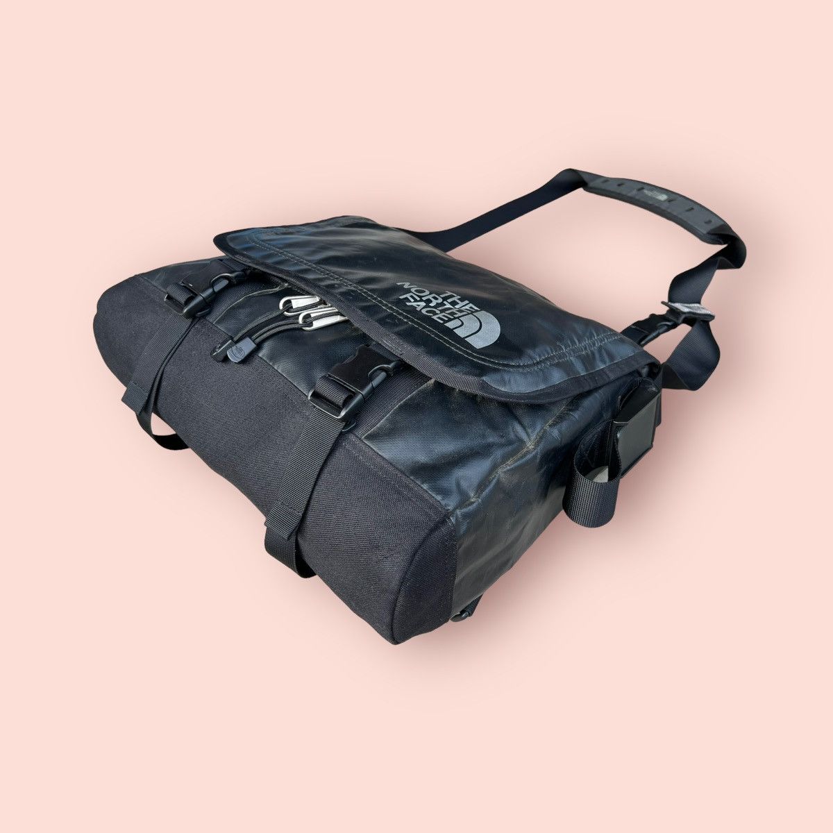 Nanamica × The North Face RARE TNF WATERPROOF CROSSBODY TRAVEL SLING BAG Size ONE SIZE - 14 Thumbnail