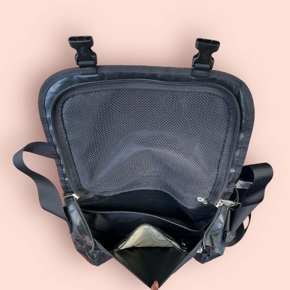 Nanamica × The North Face RARE TNF WATERPROOF CROSSBODY TRAVEL SLING BAG Size ONE SIZE - 21 Thumbnail