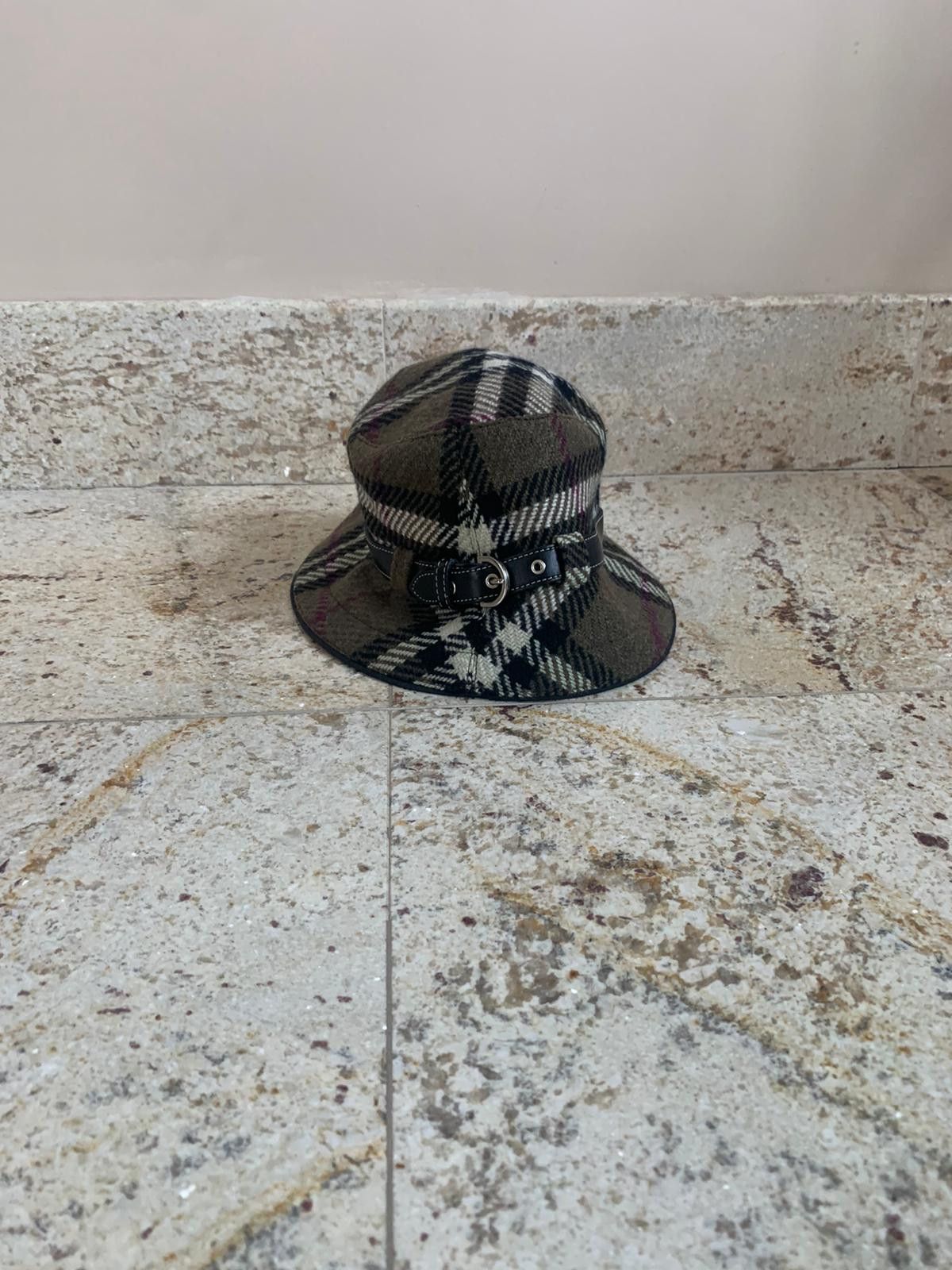 Burberry Hat in Multicolor Size ONE SIZE - 2 Thumbnail
