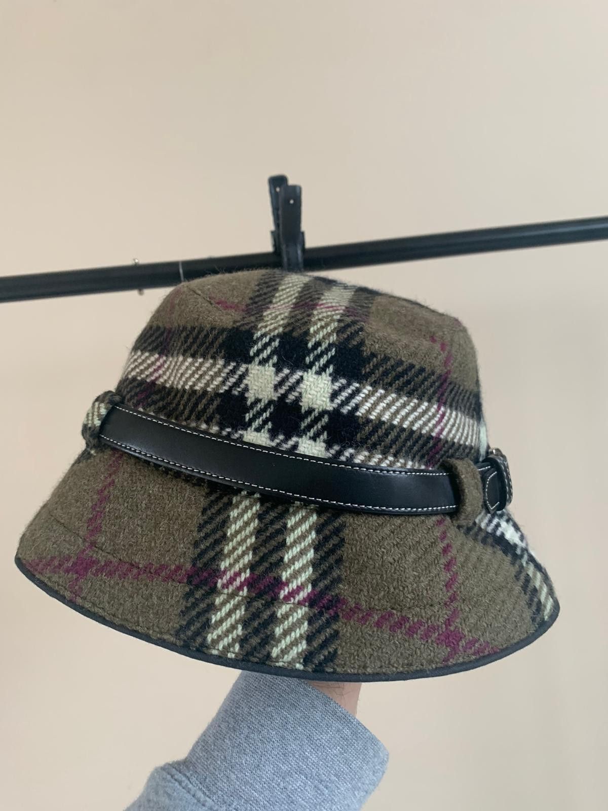 Burberry Hat in Multicolor Size ONE SIZE - 6 Thumbnail
