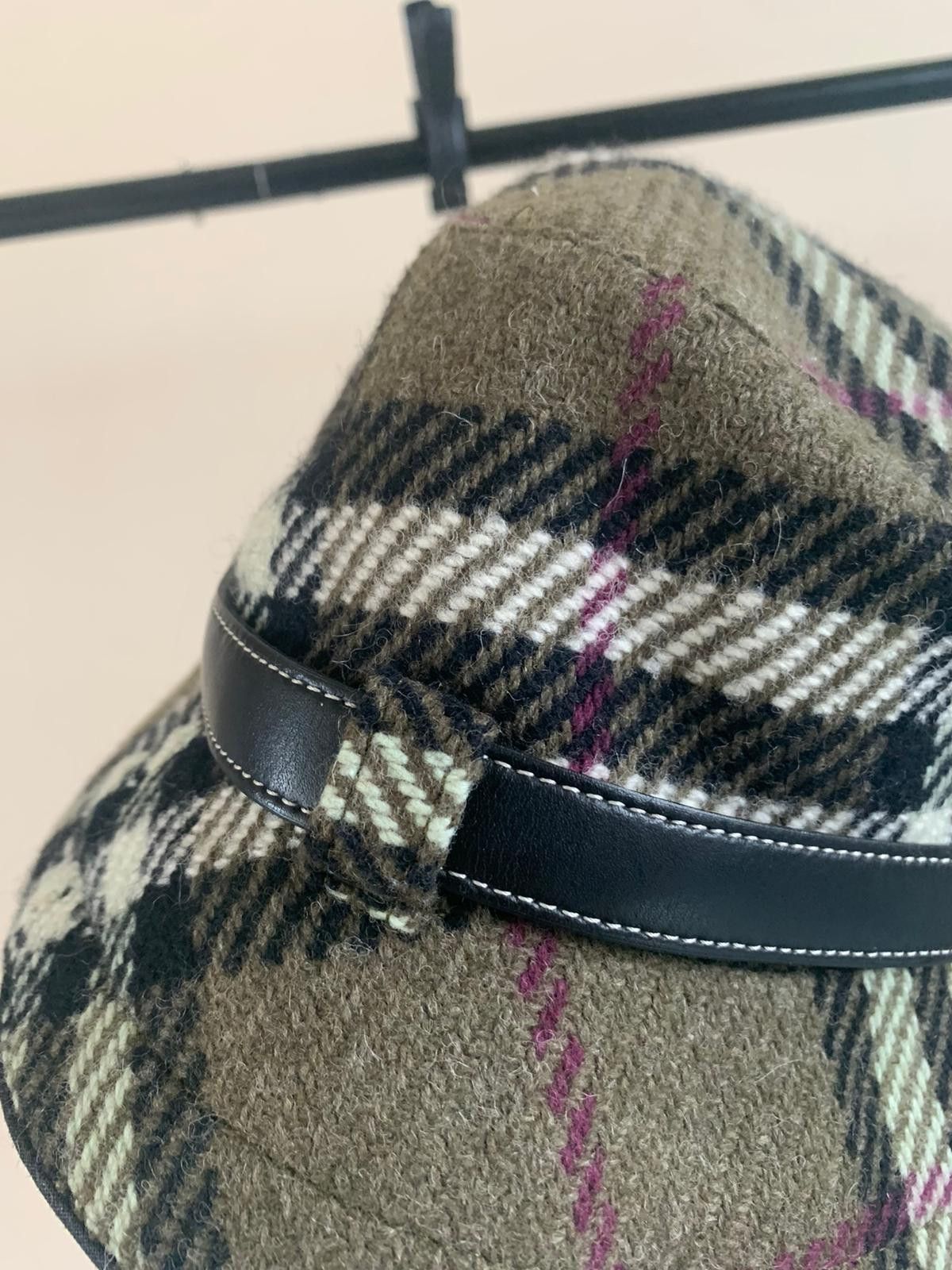 Burberry Hat in Multicolor Size ONE SIZE - 8 Thumbnail