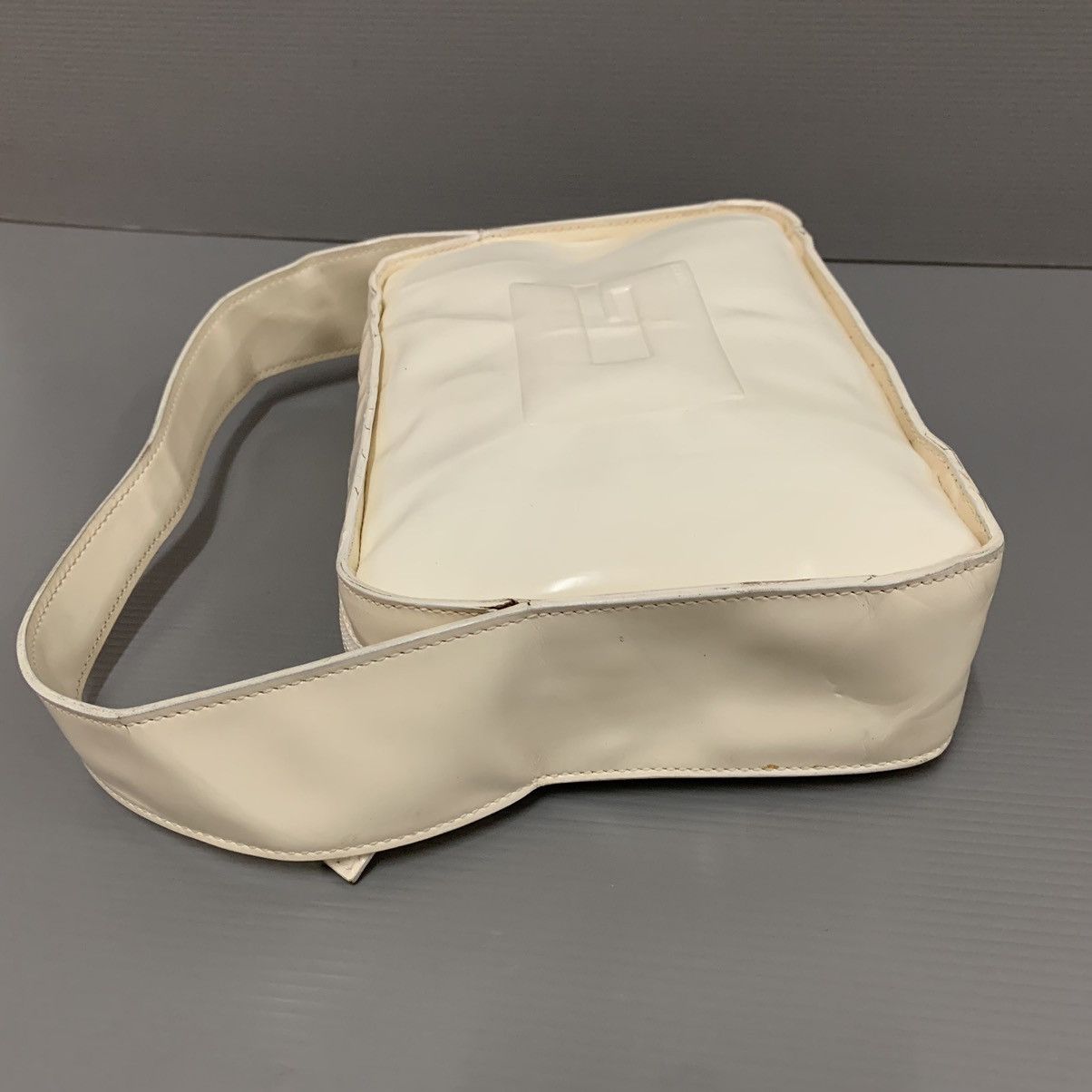 Gucci Gucci Leather Vernis White Dinner Bag Size ONE SIZE - 4 Thumbnail