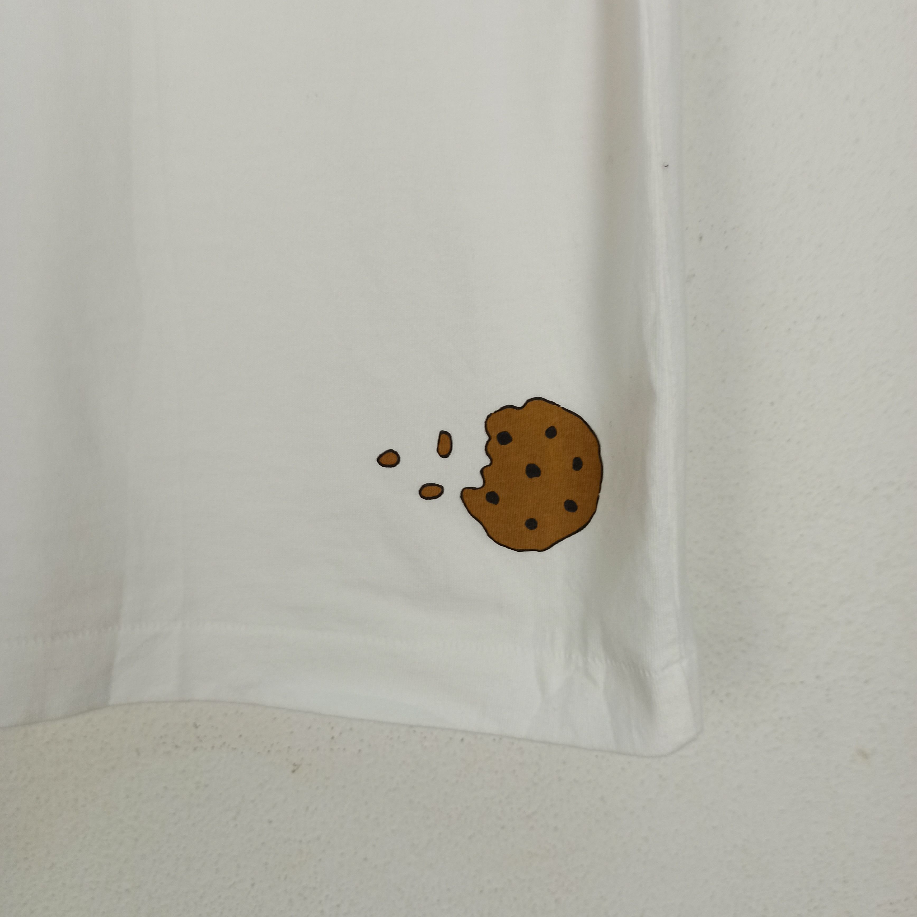 Kaws × Uniqlo Rare Kaws X Sesame Street Elmo Vintage Rare Uniqlo Tshirt Size US L / EU 52-54 / 3 - 7 Thumbnail