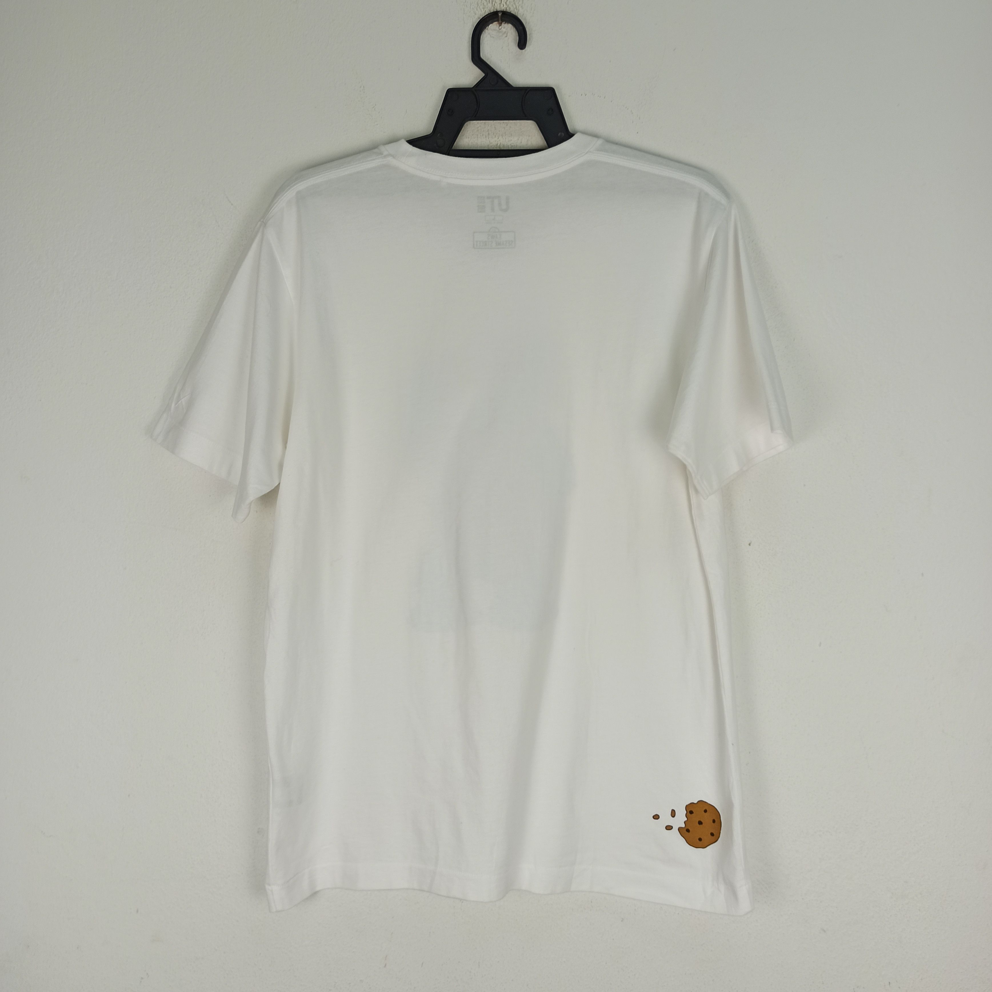 Kaws × Uniqlo Rare Kaws X Sesame Street Elmo Vintage Rare Uniqlo Tshirt Size US L / EU 52-54 / 3 - 6 Thumbnail