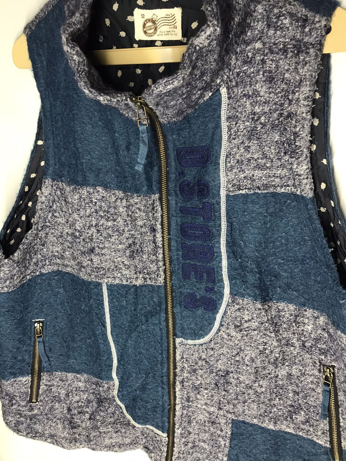 Japanese Brand 🔥offer🔥Drugstore patchwork sleeveless fleece zipper jacket Size US M / EU 48-50 / 2 - 4 Thumbnail