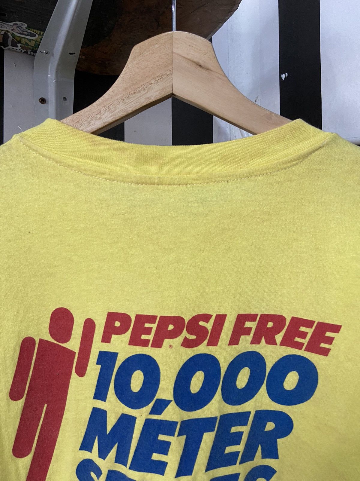 Hanes × Pepsi × Vintage Vintage 1986 Pepsi Bakersfirld Police Memoral Run LS Tee Size US M / EU 48-50 / 2 - 12 Thumbnail
