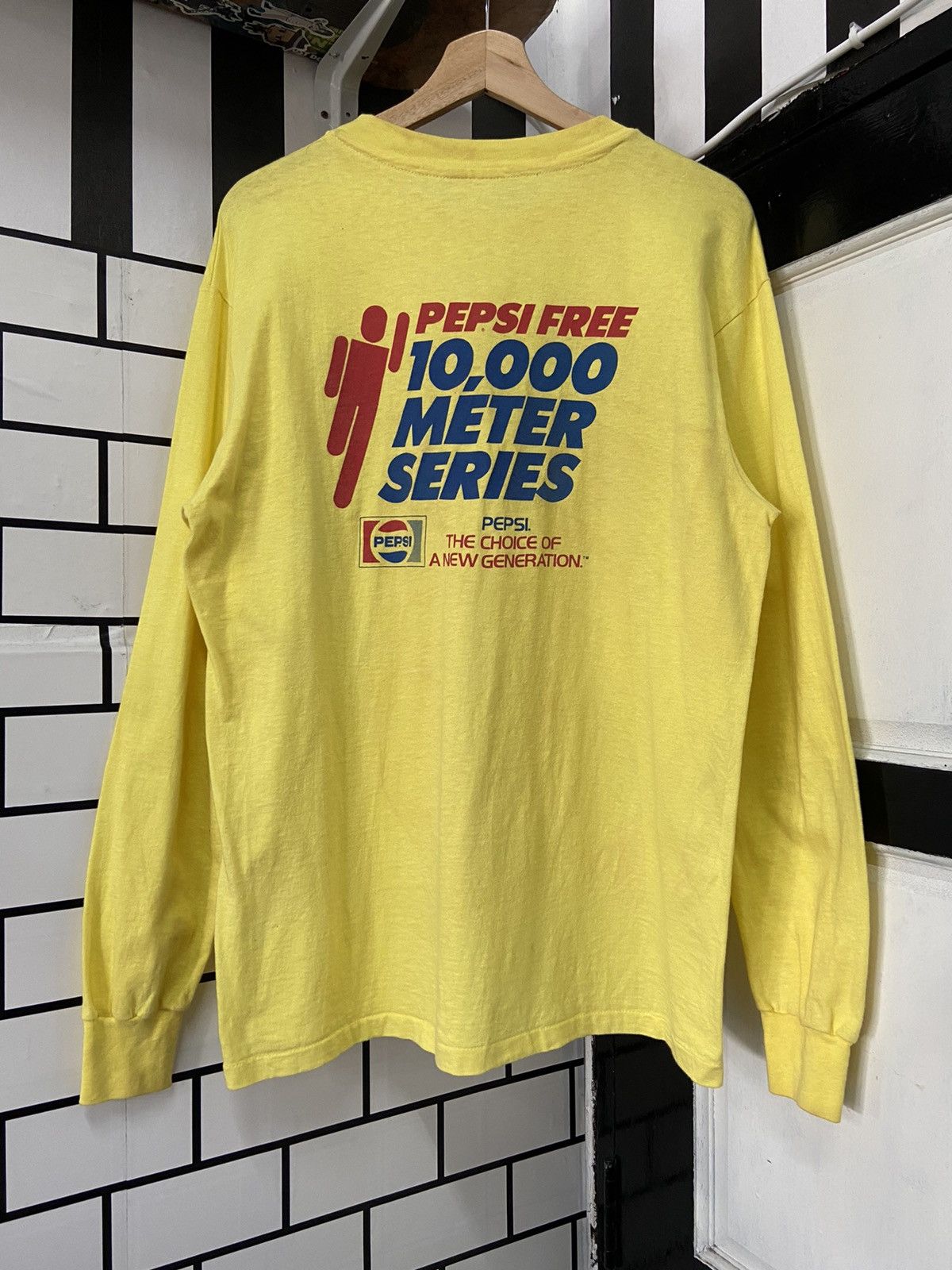 Hanes × Pepsi × Vintage Vintage 1986 Pepsi Bakersfirld Police Memoral Run LS Tee Size US M / EU 48-50 / 2 - 1 Thumbnail