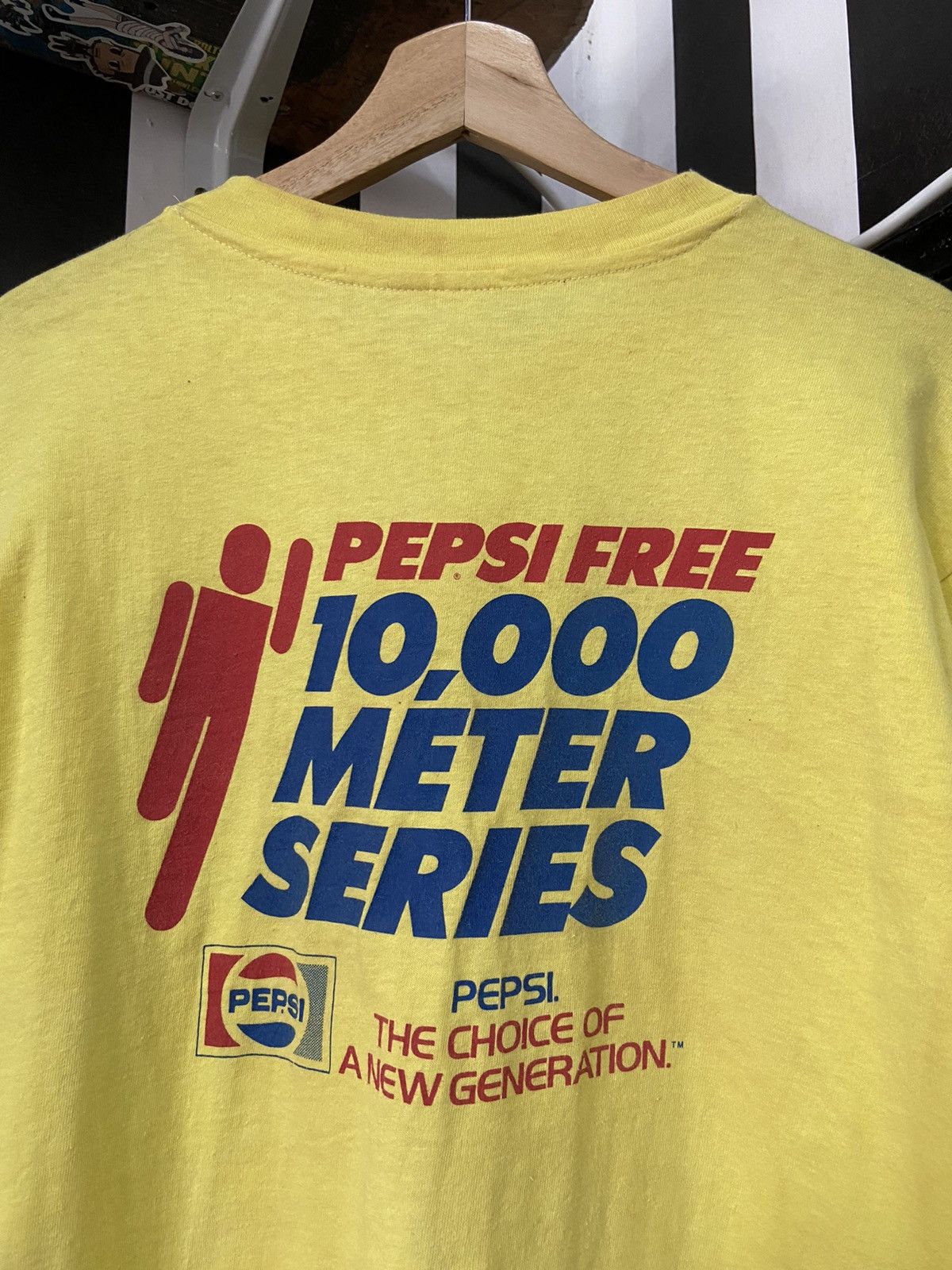 Hanes × Pepsi × Vintage Vintage 1986 Pepsi Bakersfirld Police Memoral Run LS Tee Size US M / EU 48-50 / 2 - 11 Thumbnail