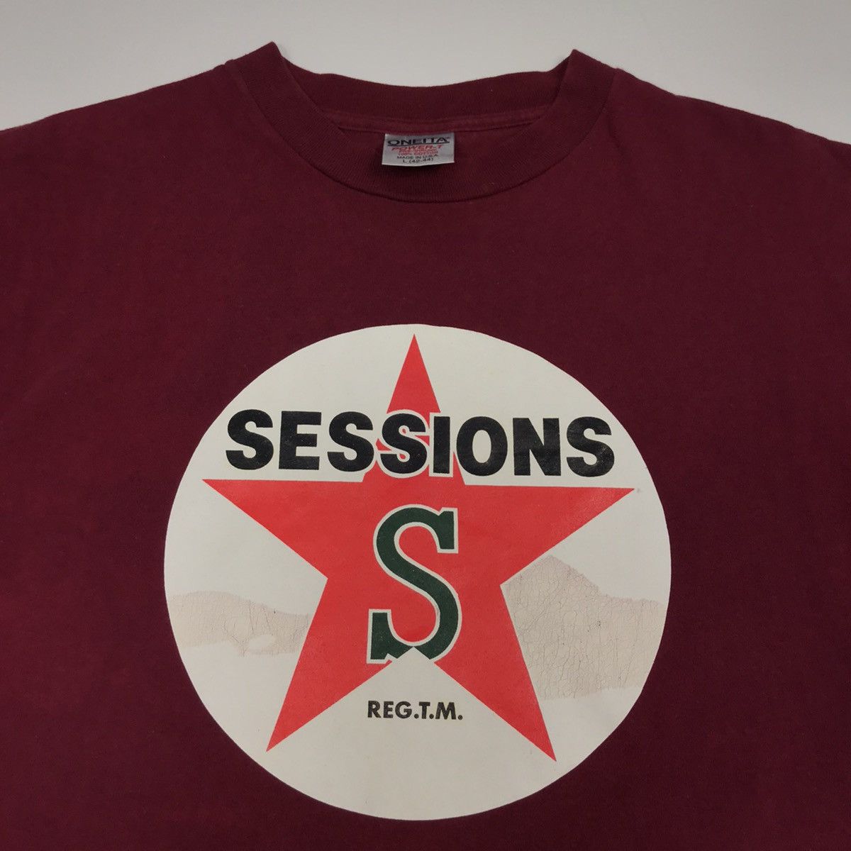 Sessions × Vintage Vintage SESSIONS SKATEBOARD Big Logo t-shirt Size US L / EU 52-54 / 3 - 3 Thumbnail
