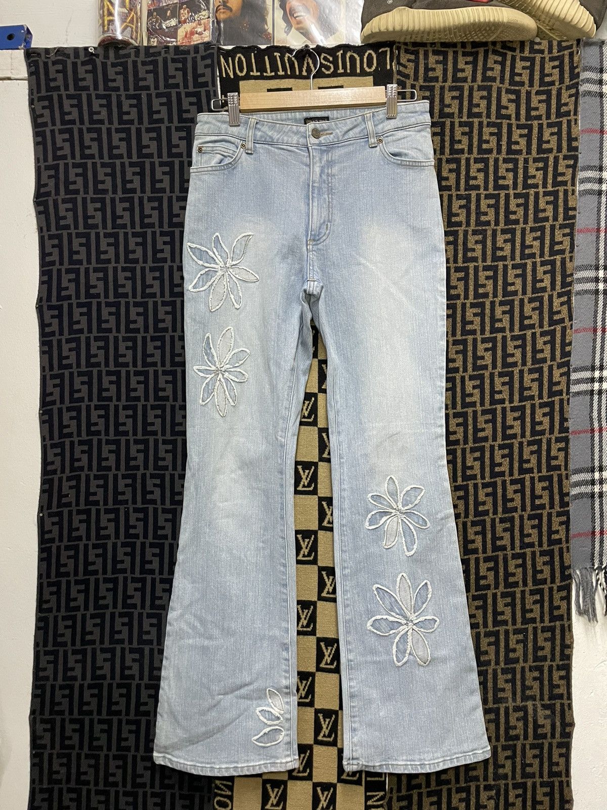 Japanese Brand × Vintage Vintage Japanese brand Floral Jeans Size US 30 / EU 46 - 1 Thumbnail