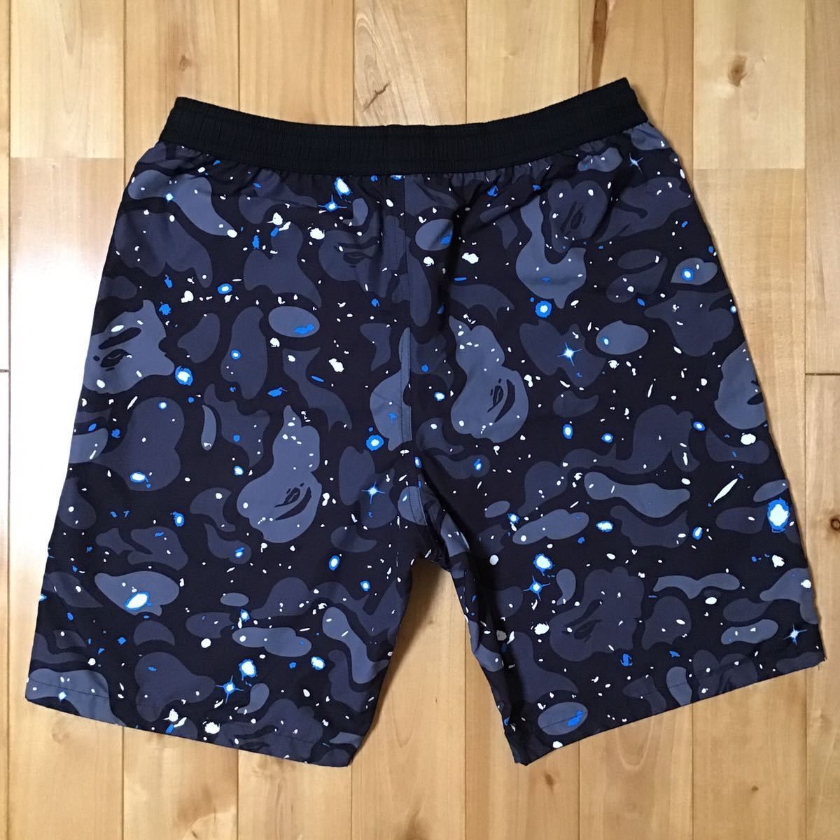 Bape 🔥reversible🔥 space camo shark shorts galaxy ape ★size M Size US 32 / EU 48 - 6 Thumbnail
