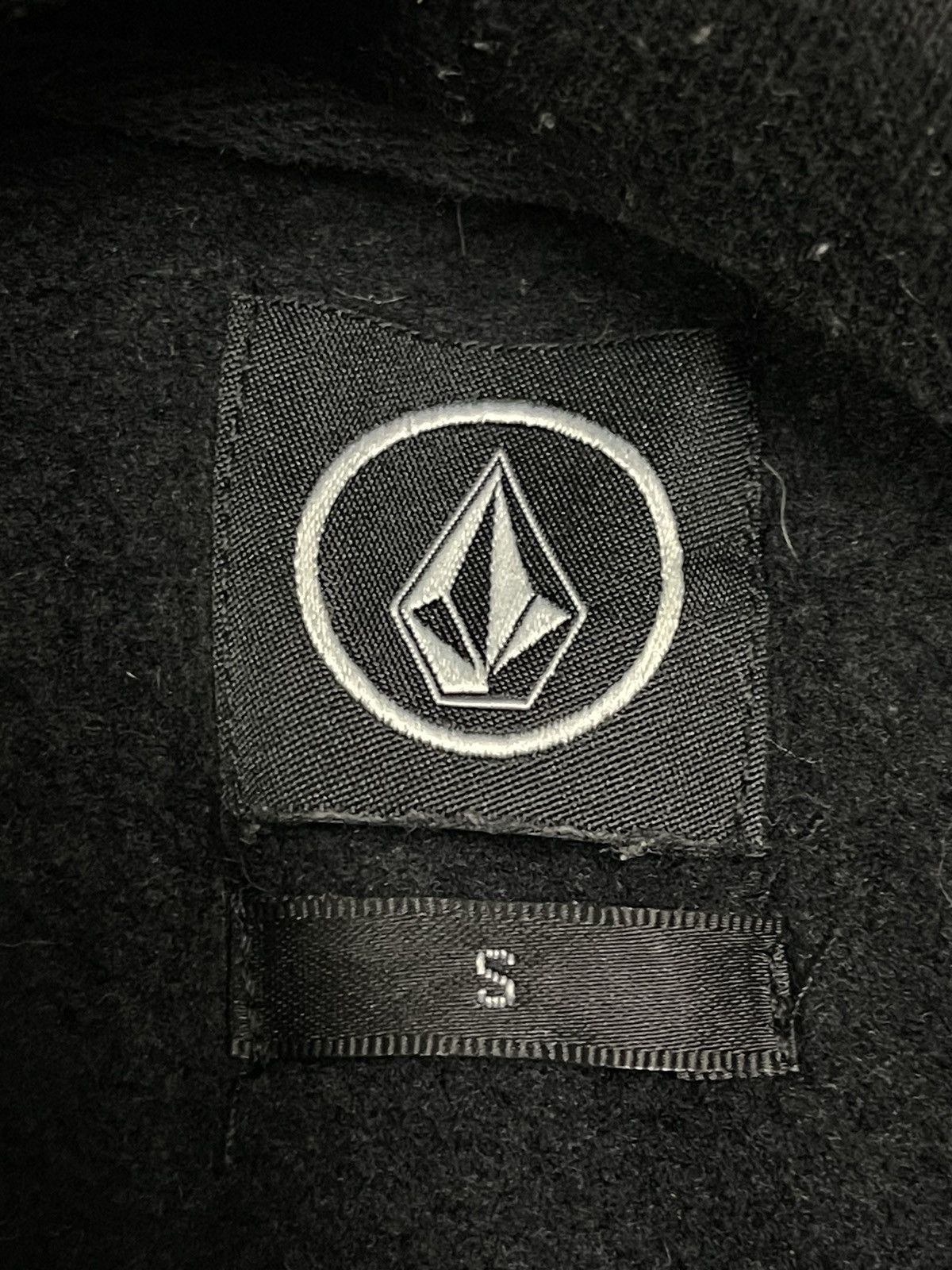 Volcom Vintage Y2K Volcom Big Logo Hoodie Size US S / EU 44-46 / 1 - 7 Thumbnail
