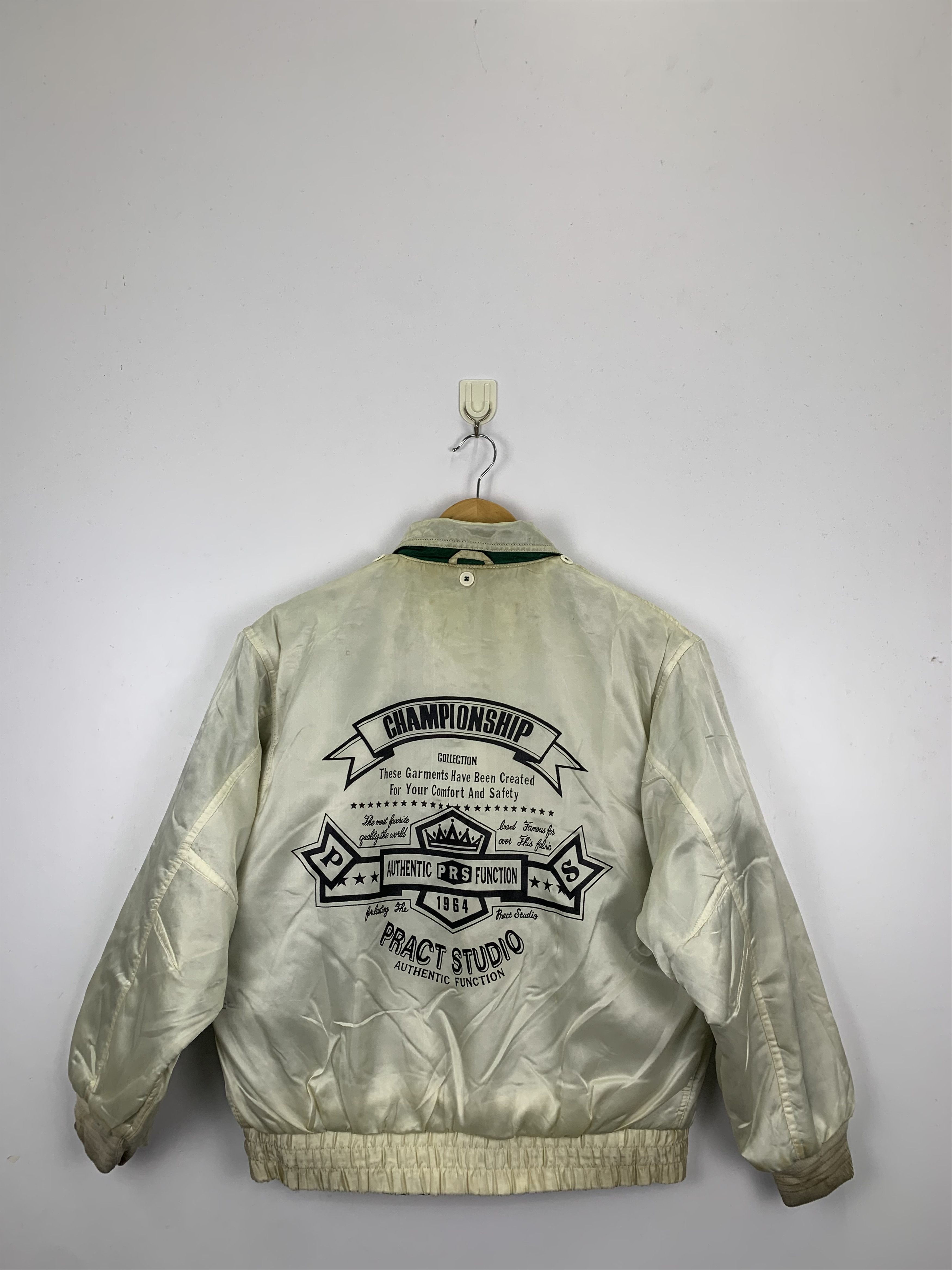Japanese Brand Vintage Japanese Brand Reversible Bomber Zipper Jacket J0875 Size US M / EU 48-50 / 2 - 10 Thumbnail