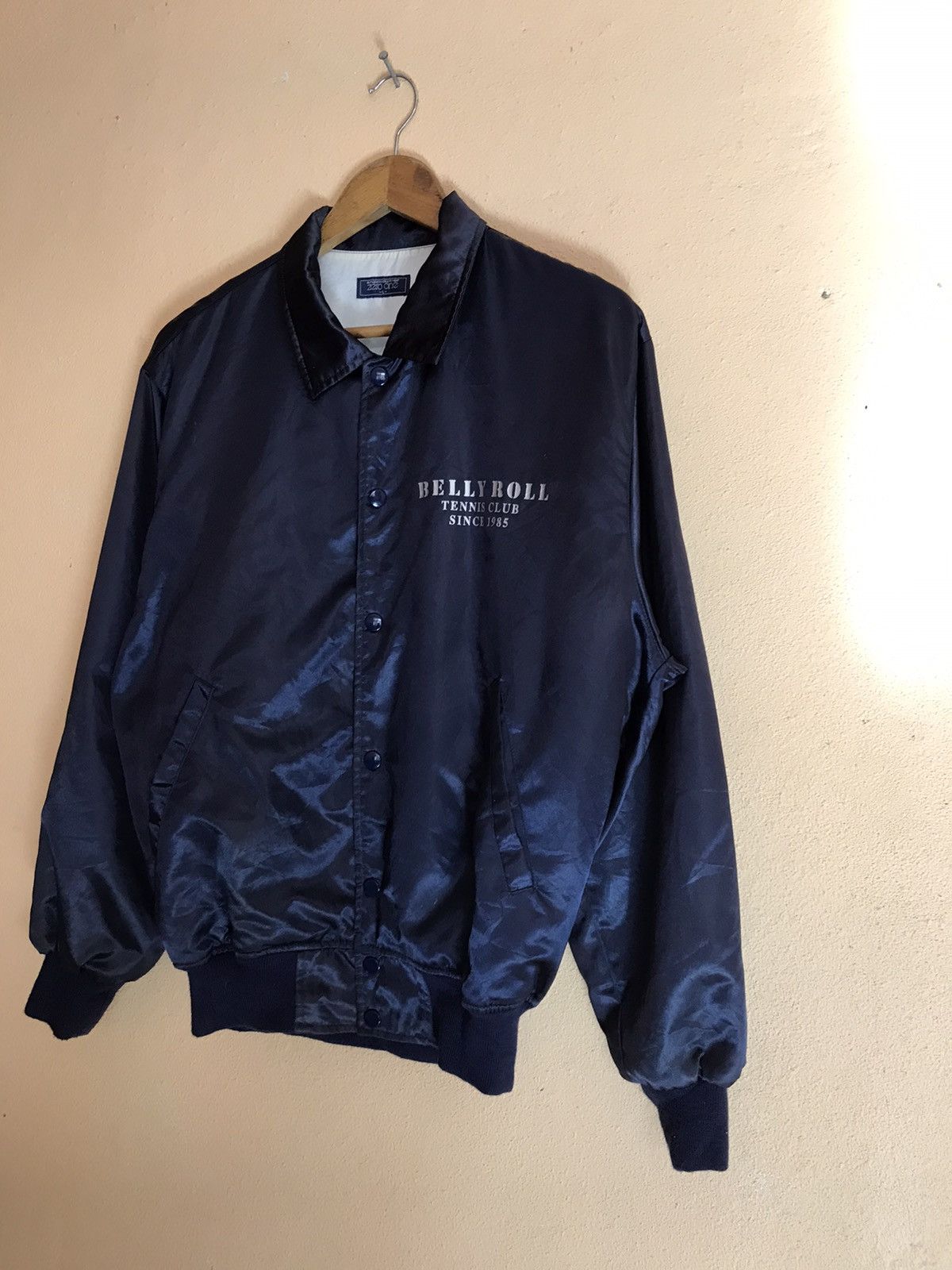 Japanese Brand × Vintage BELLY ROLL TENNIS CLUB SINCE 1985 LIKE BOMBER JACKET Size US M / EU 48-50 / 2 - 6 Thumbnail