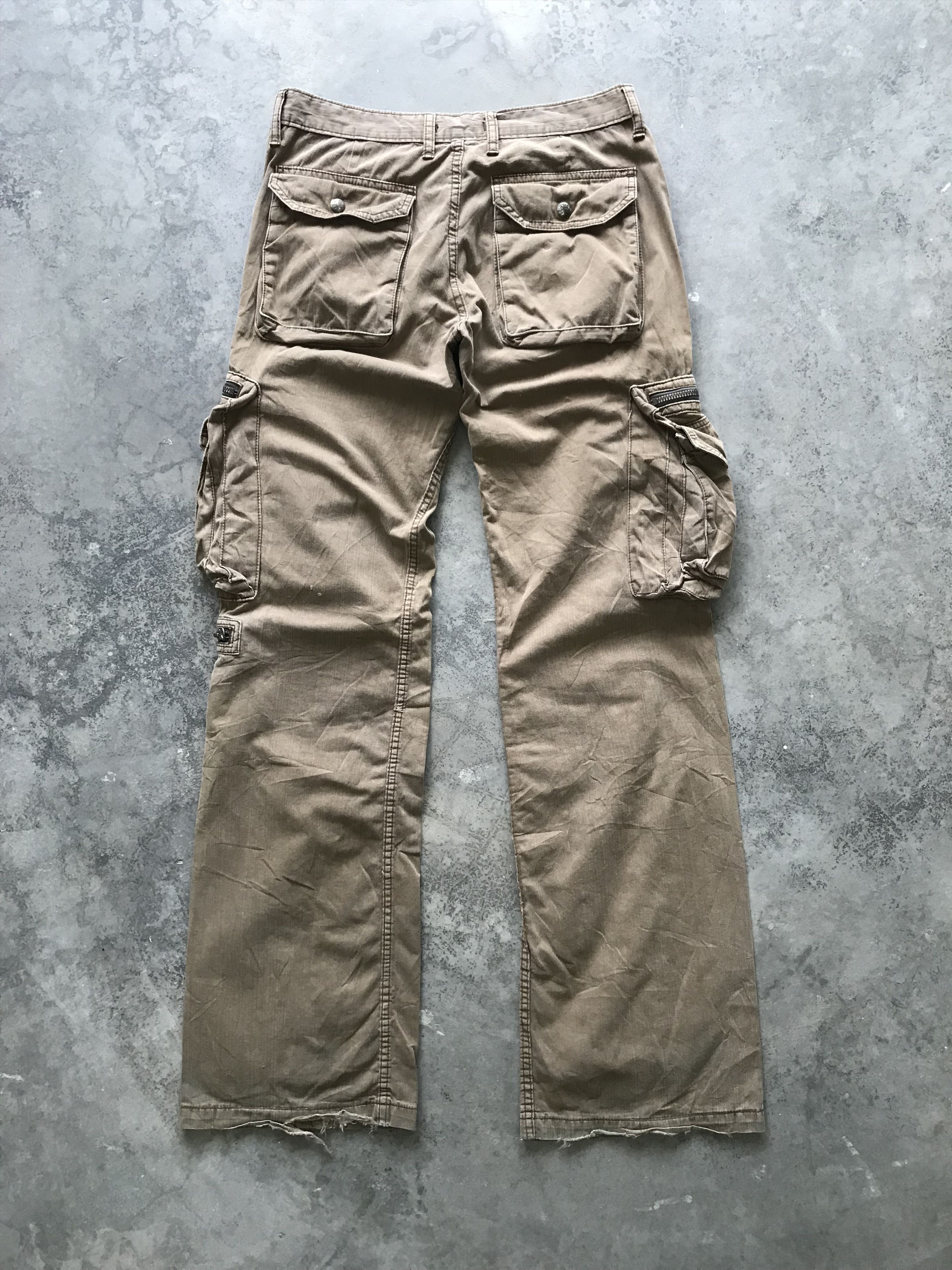 Japanese Brand CP54 surplus Japan military Multipockets Flare Cargo Pant Size US 30 / EU 46 - 7 Thumbnail