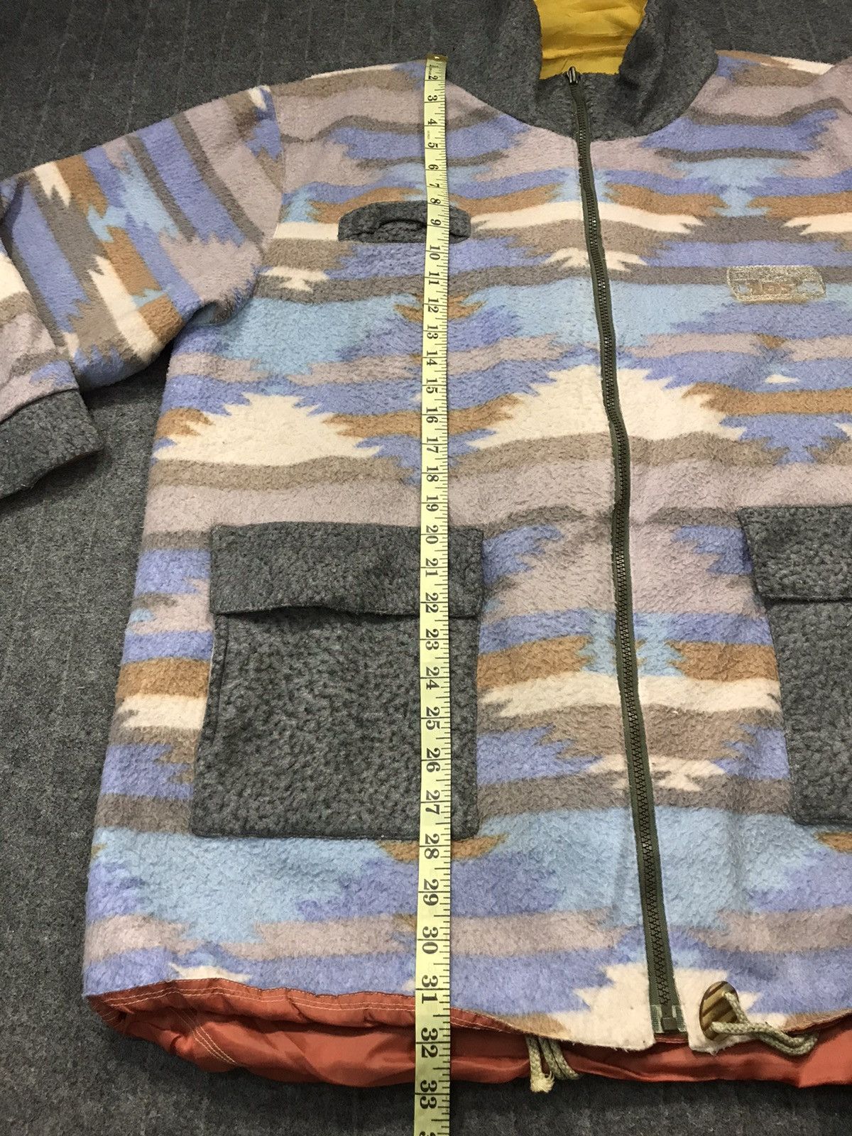 Other USA Hosts Thick Fleece Navajo Aztec Ethic Design Motifs Size US L / EU 52-54 / 3 - 7 Thumbnail