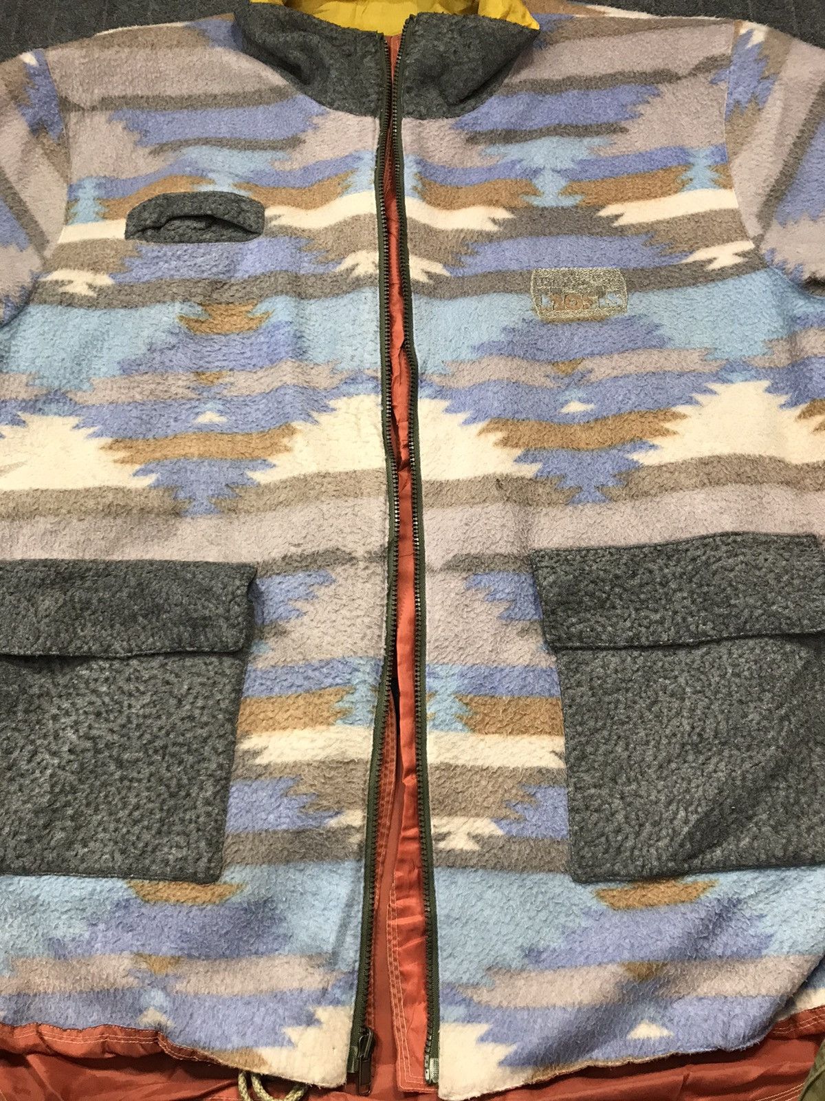 Other USA Hosts Thick Fleece Navajo Aztec Ethic Design Motifs Size US L / EU 52-54 / 3 - 3 Thumbnail