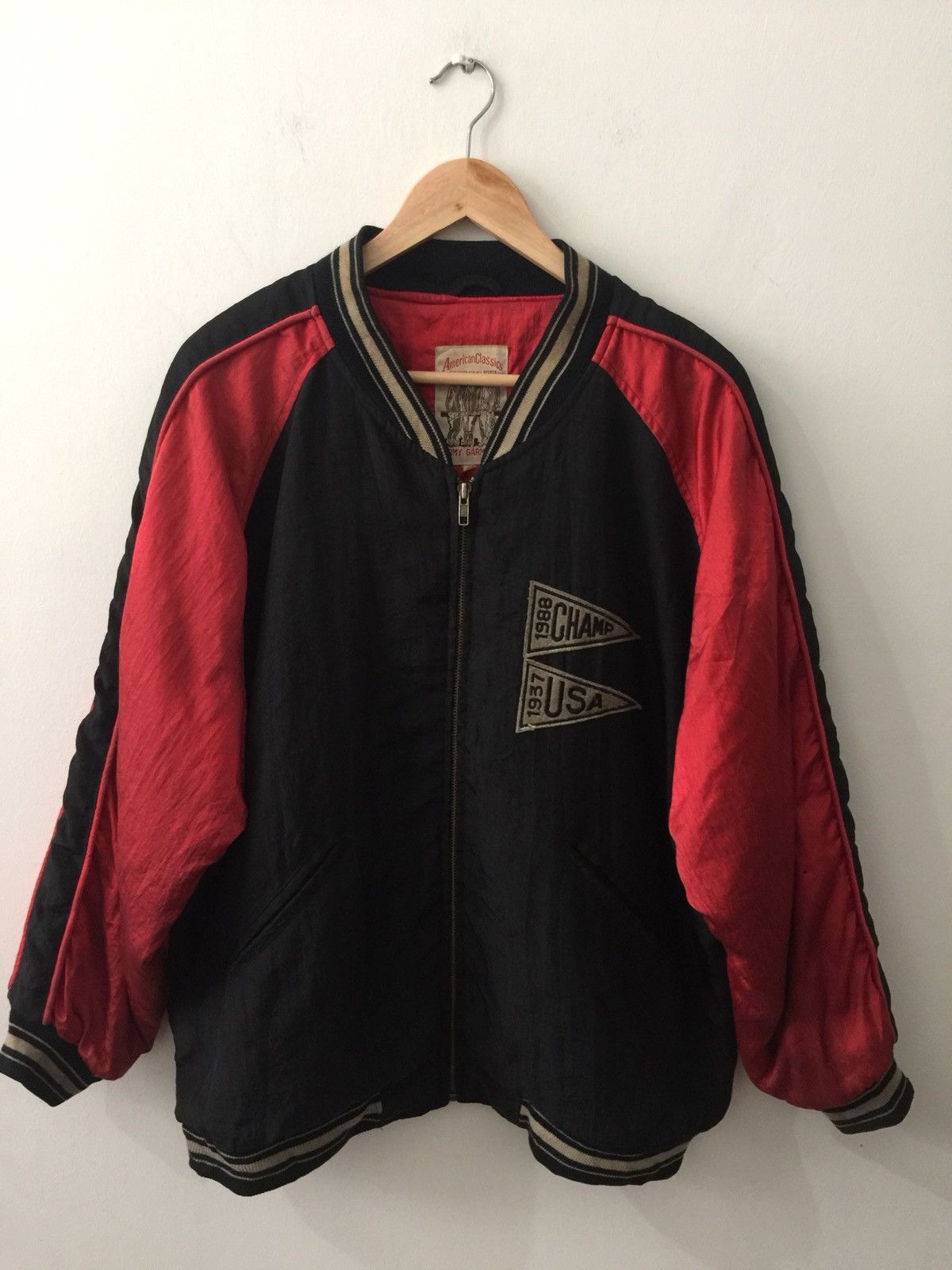 Champion Champion Army Garment Spell Out Big Logo Bomber Size US L / EU 52-54 / 3 - 4 Thumbnail