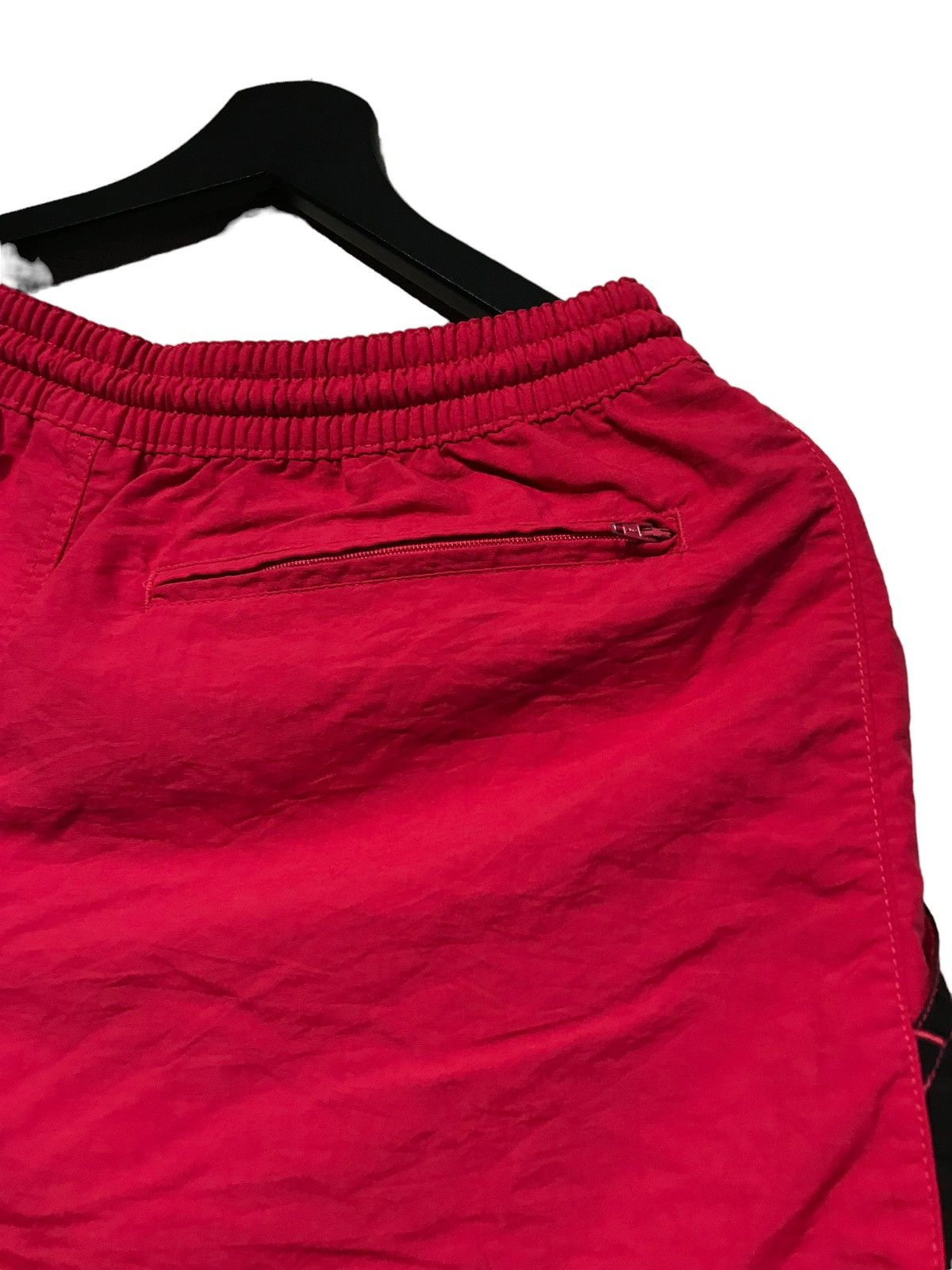 Vintage Vintage 1990s Retro Nike Red Nylon Challenge Court Shorts Size US 32 / EU 48 - 8 Thumbnail