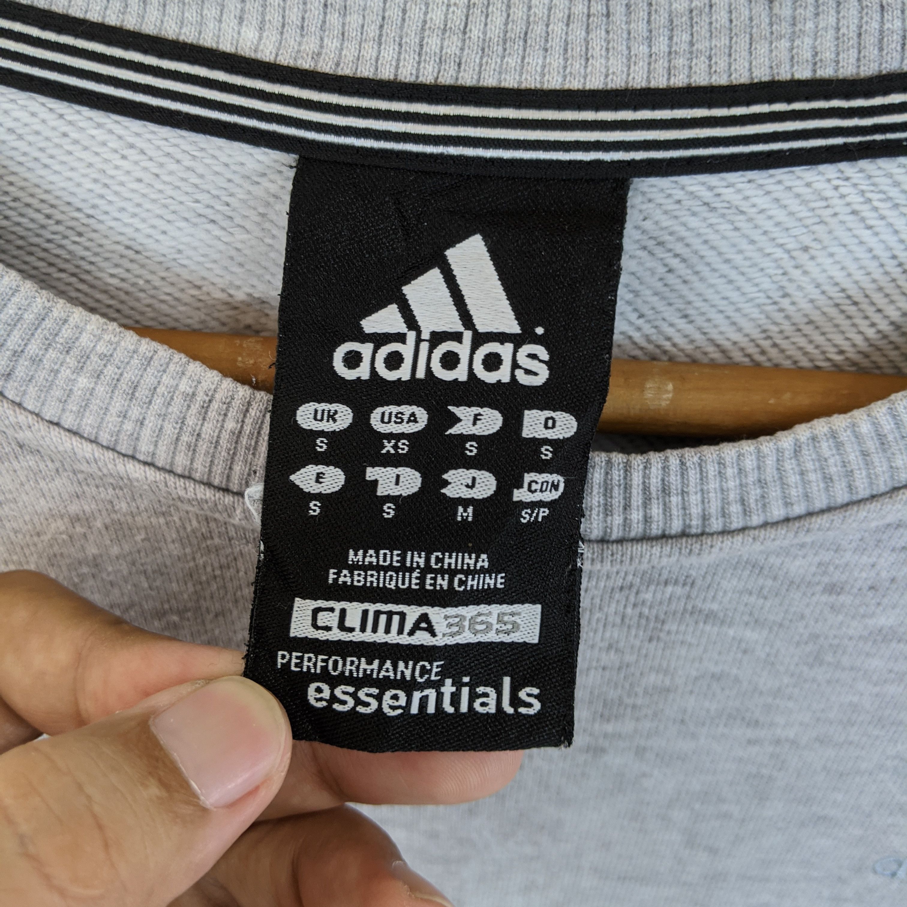 Adidas ADIDAS Mountain Logo Jumper Sweatshirt Size US XS / EU 42 / 0 - 11 Thumbnail