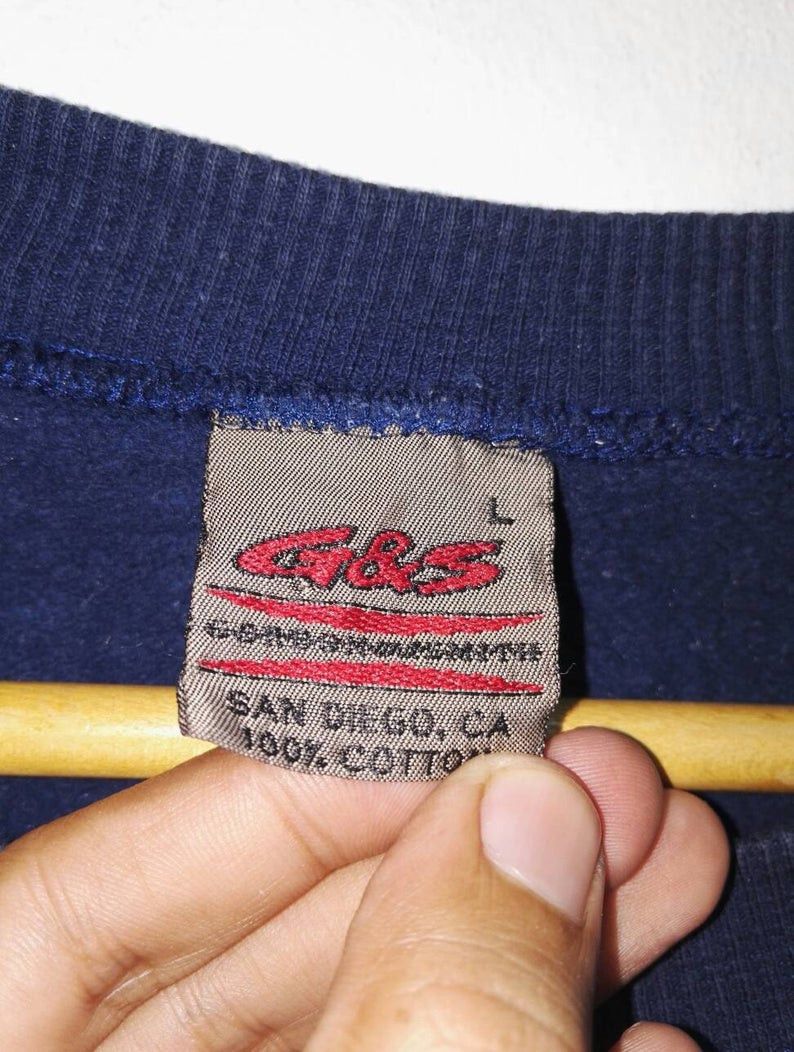 Vintage Vintage Gordon and Smith Big Logo Sweatshirt Size US L / EU 52-54 / 3 - 4 Thumbnail
