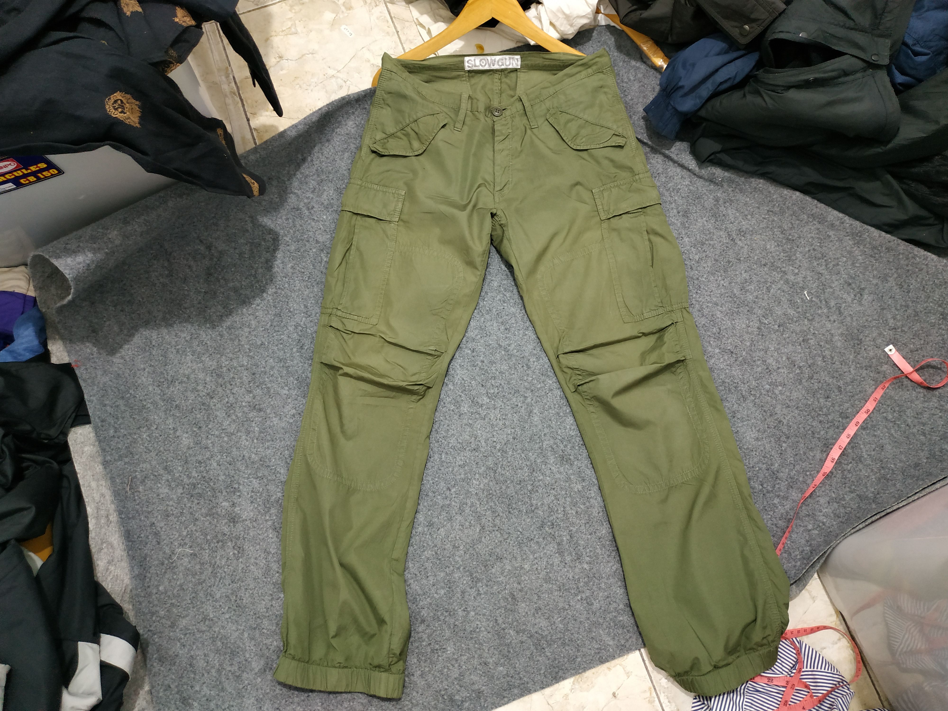 Japanese Brand Made In Japan Slow Gun Parachute Multipocket Cargo Pants Size US 32 / EU 48 - 13 Thumbnail
