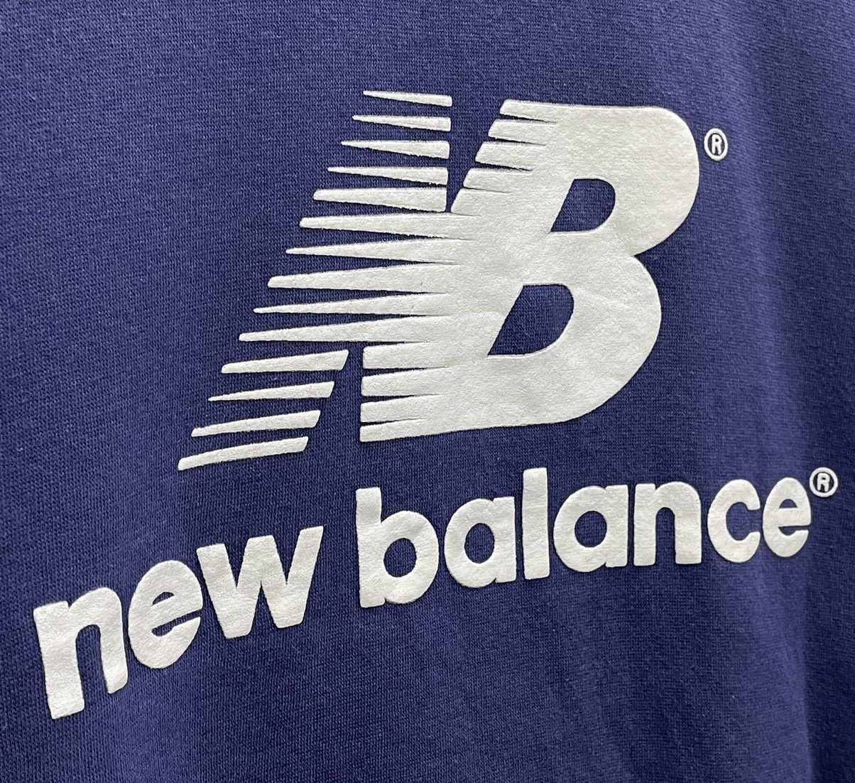 New Balance FYE🔥90’s NEW BALANCE Big Classic Rubber Print Logo Sweater Size US M / EU 48-50 / 2 - 2 Thumbnail
