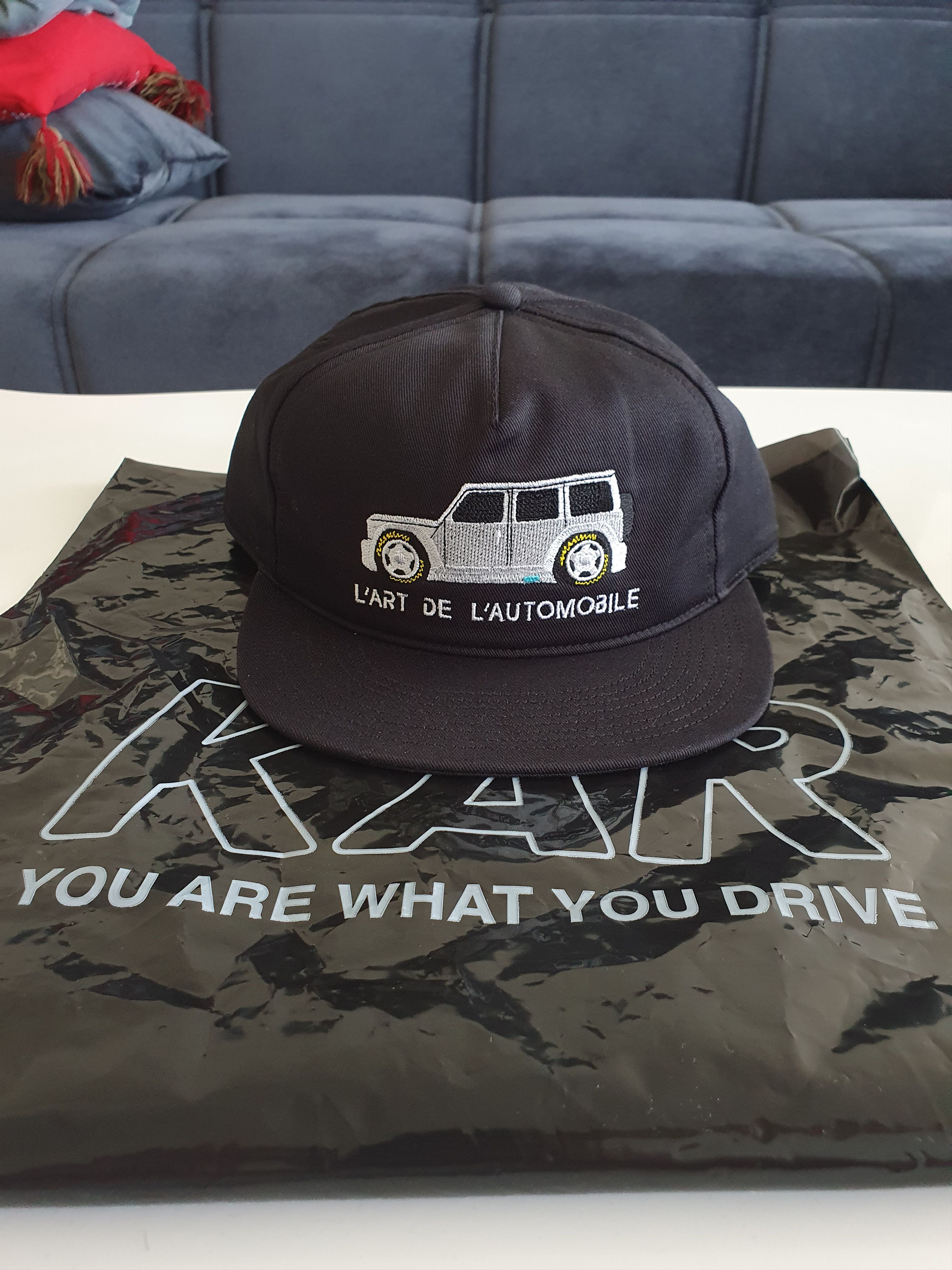 Kar × Virgil Abloh L'art de l'automobile Cap G-Class Virgil Abloh