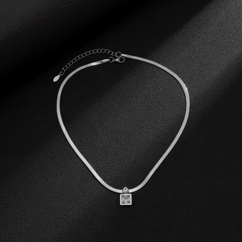 Jewelry Snake Chain with Crystal Pendant Necklace Size ONE SIZE - 2 Thumbnail
