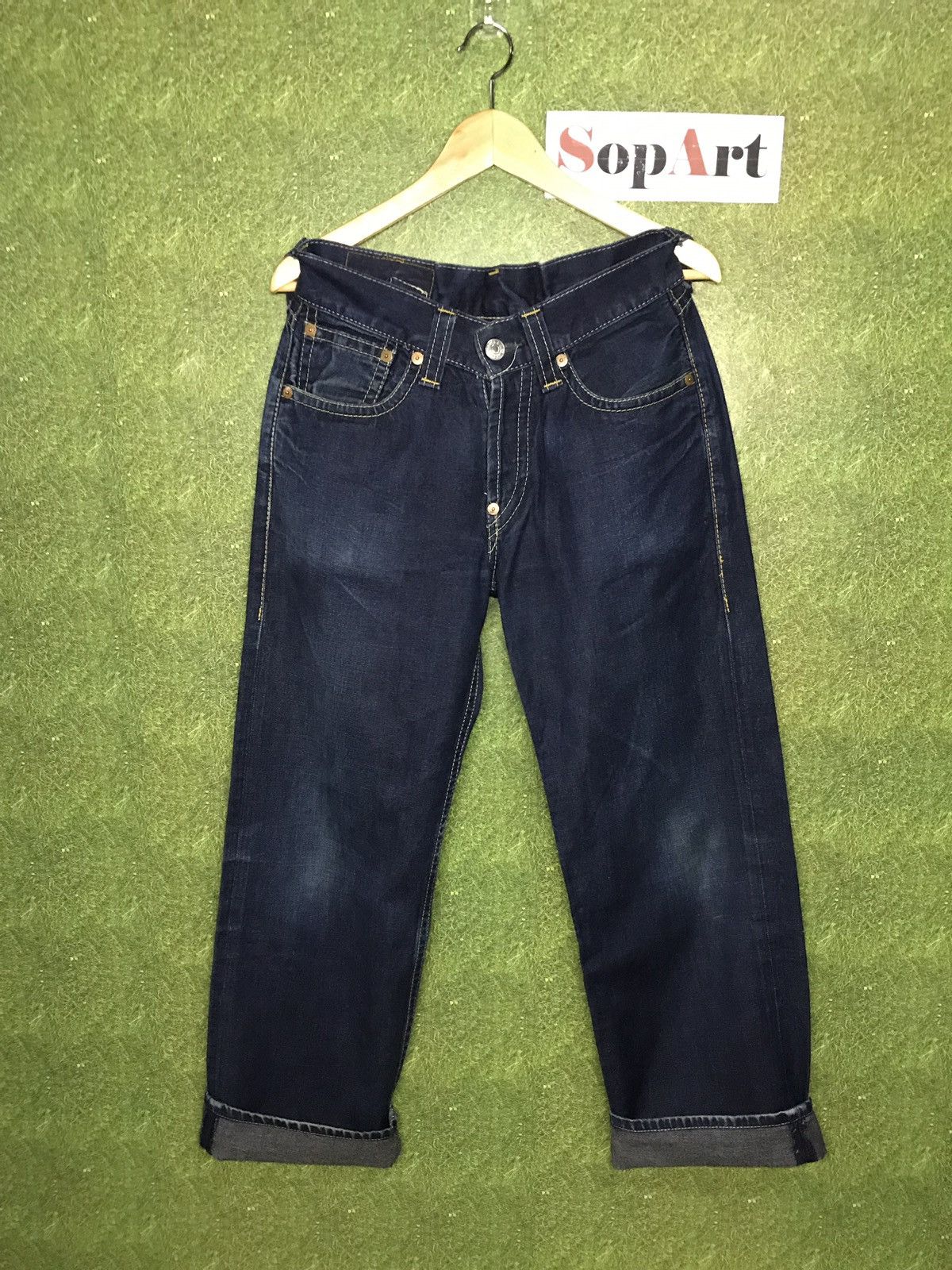 Vintage Levi’s Jeans Design Bucket Back