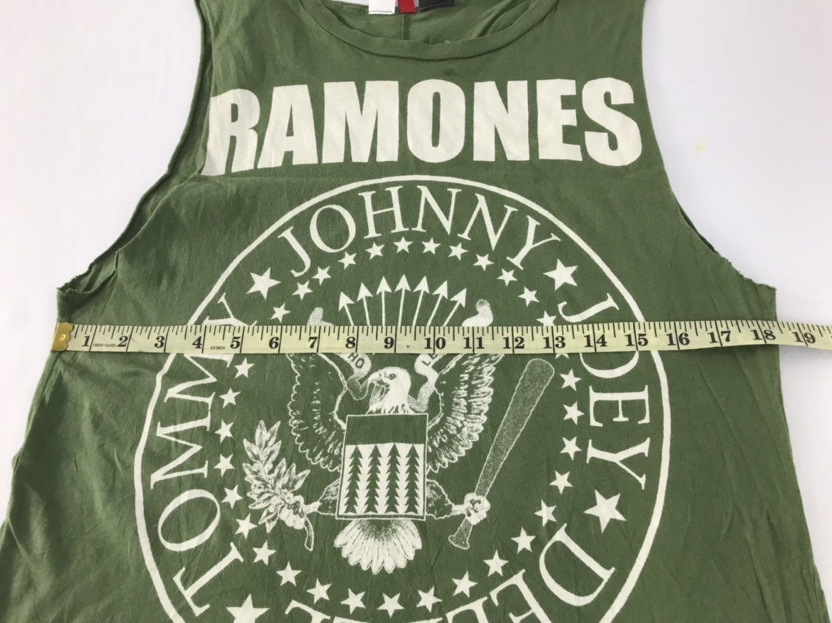 Band Tees × Divided Divided Ramones Big Logo Tank Top Sleeveless Tee Printed Size US S / EU 44-46 / 1 - 9 Thumbnail