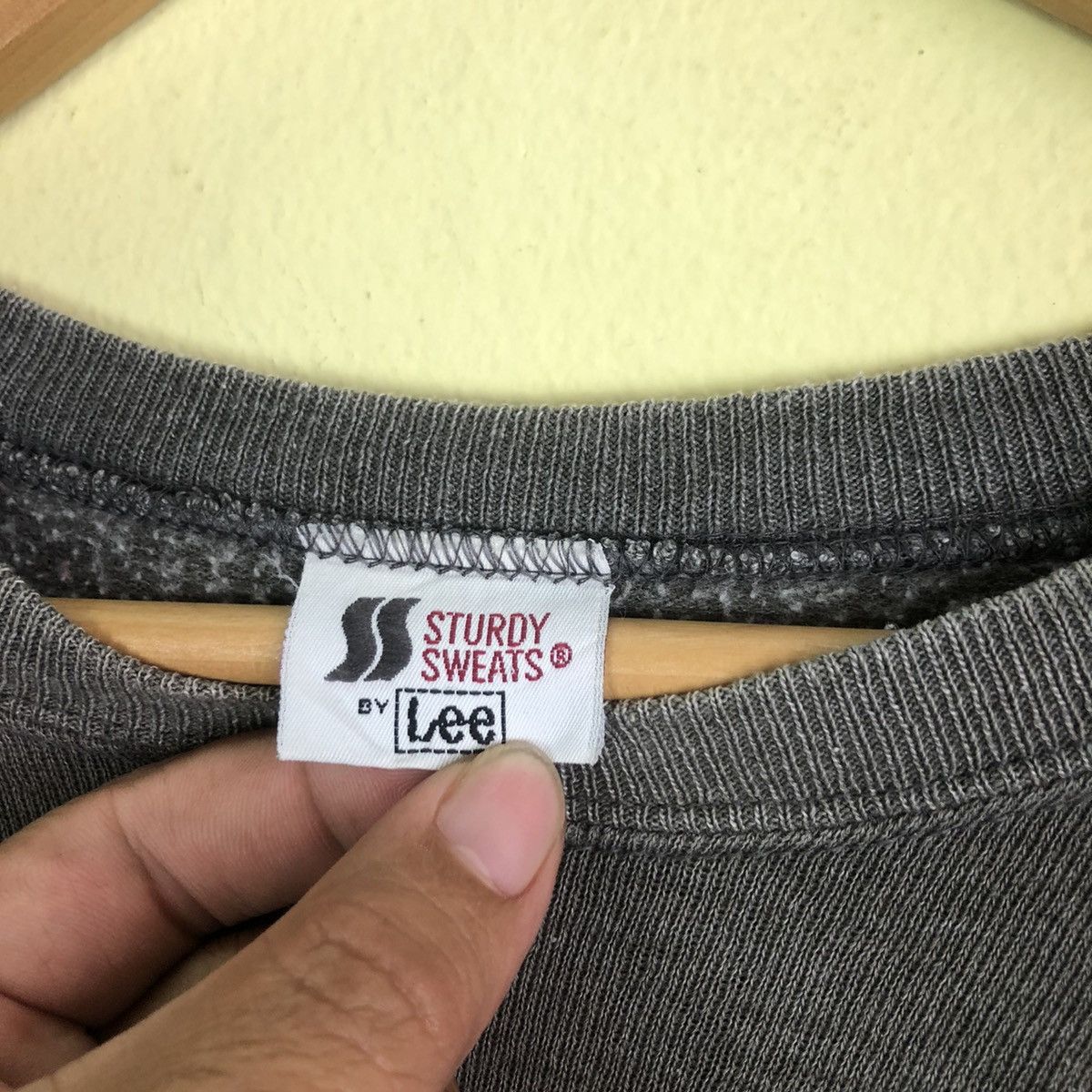 Lee Vintage Sturdy Sweats by Lee Tiger Big Logo Kanye Style Size US XL / EU 56 / 4 - 4 Thumbnail