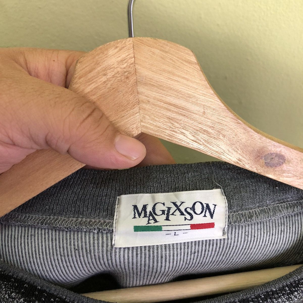 Japanese Brand Magixson Big Logo Printing Fleece Sweatshirt Size US L / EU 52-54 / 3 - 8 Thumbnail