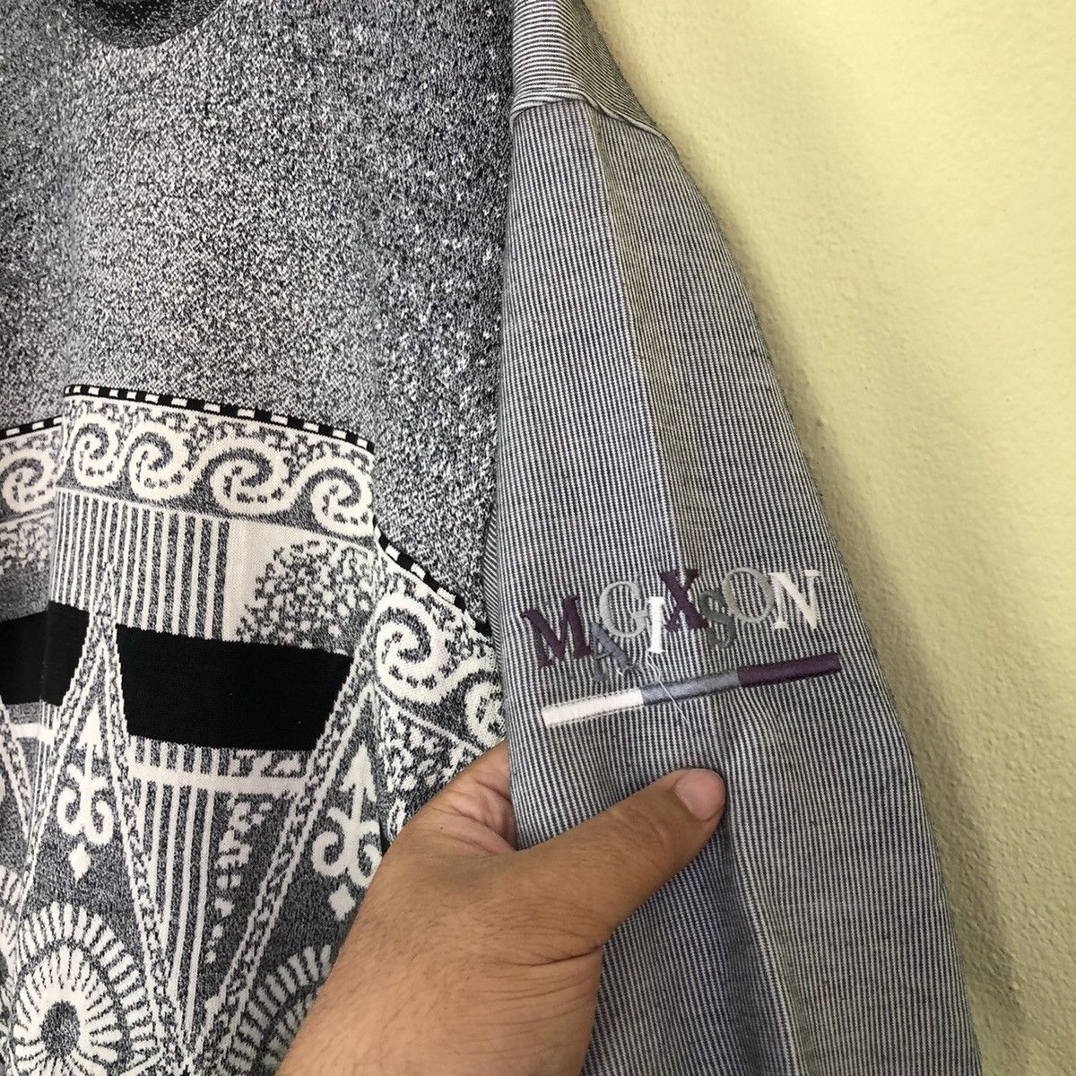 Japanese Brand Magixson Big Logo Printing Fleece Sweatshirt Size US L / EU 52-54 / 3 - 4 Thumbnail