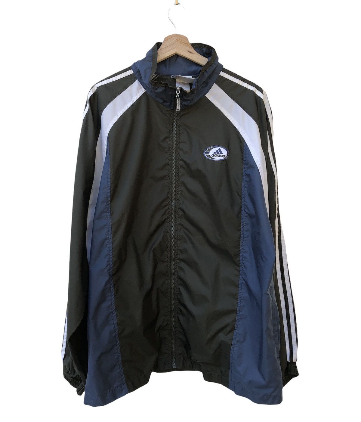 Adidas Vintage Adidas 00s Windbreaker/raincoat Jacket Size US L / EU 52-54 / 3 - 1 Thumbnail