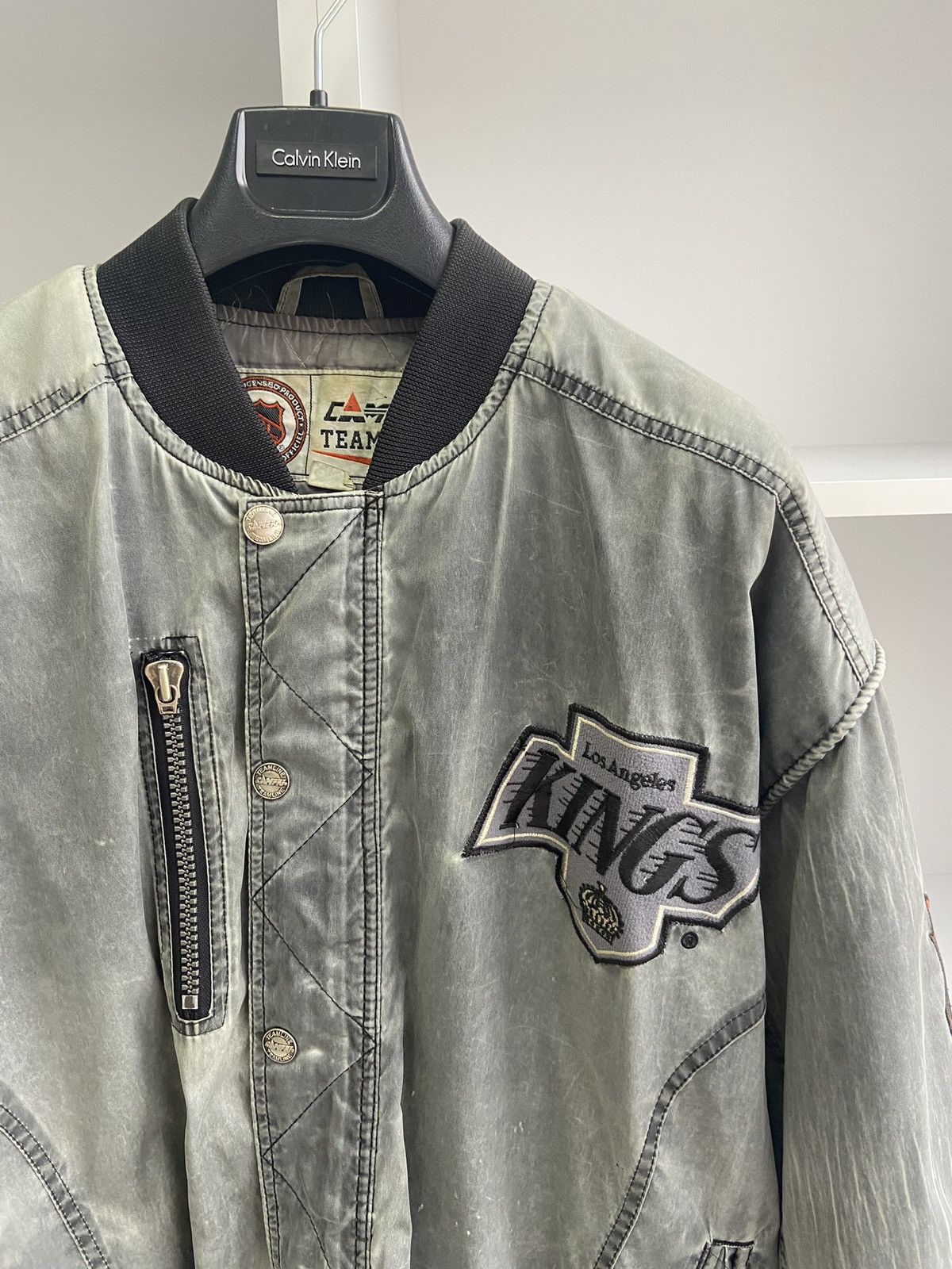 NFL × Vintage Vintage NHL Los Angeles Kings Jacket 1980 Campari Teamline Size US L / EU 52-54 / 3 - 4 Thumbnail