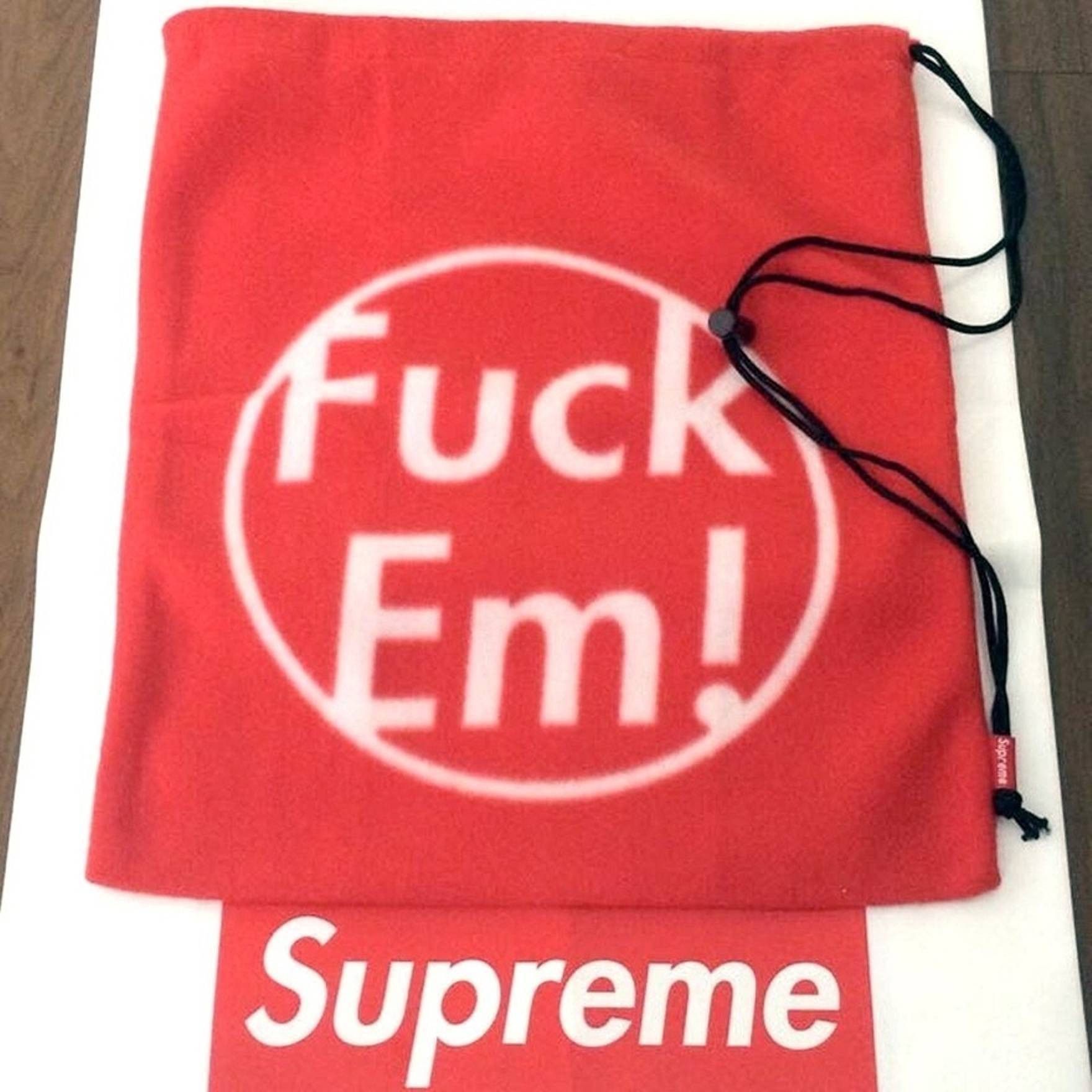 Supreme Shoulder Bag Knapsack Cross Body Backpack Fuck Em Fleece Size ONE SIZE - 4 Thumbnail