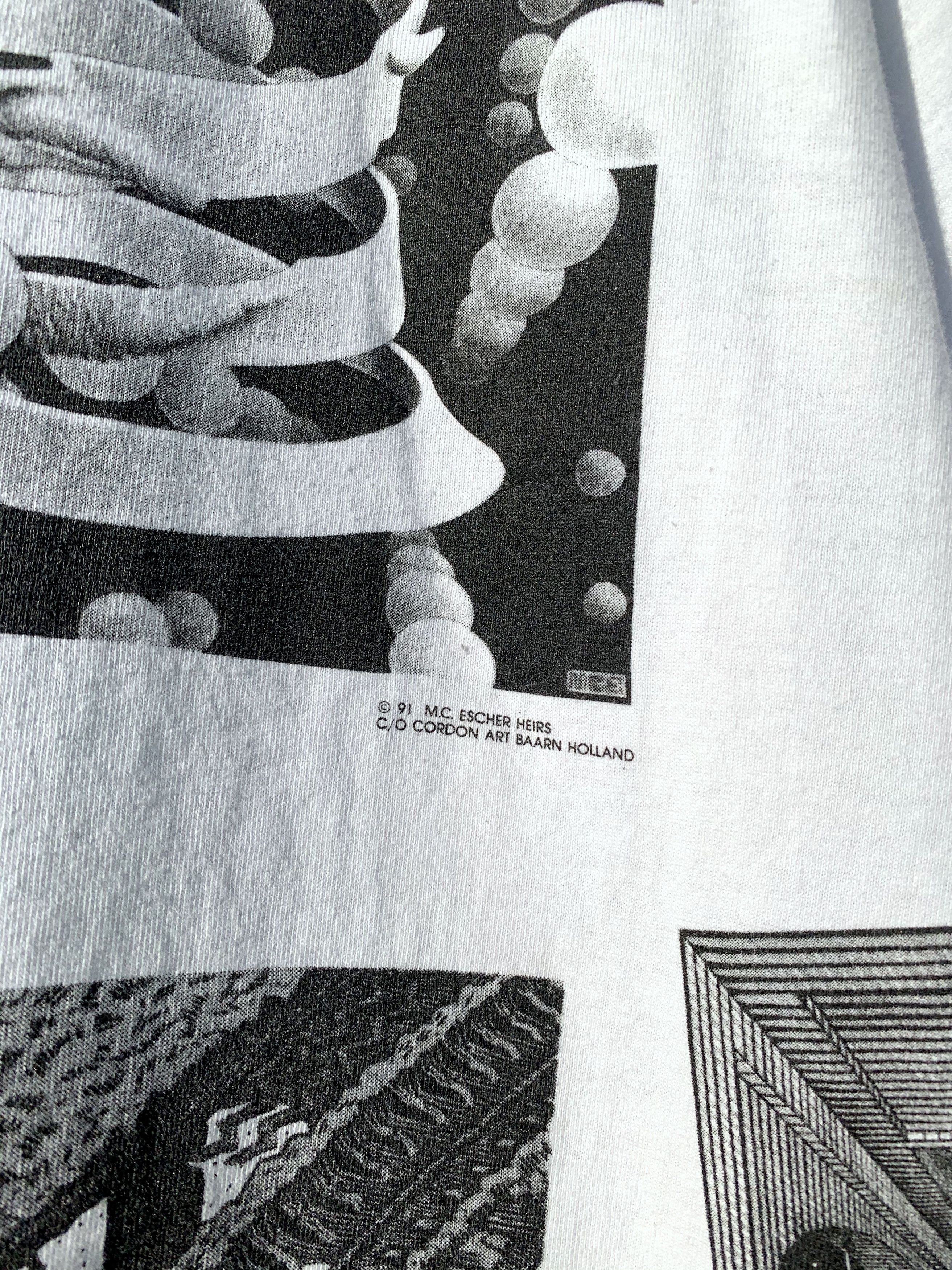 Band Tees 1991 Vintage MC Escher All Over Print T-Shirt Tee 90s Size US L / EU 52-54 / 3 - 8 Thumbnail
