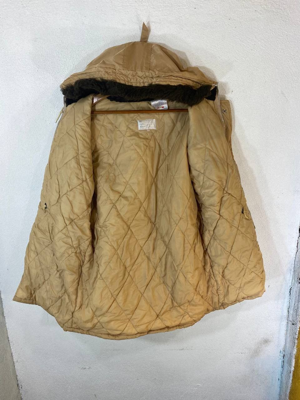 Japanese Brand Vintage Retro Puffer Long Jacket Quilted Lining Size US M / EU 48-50 / 2 - 3 Thumbnail