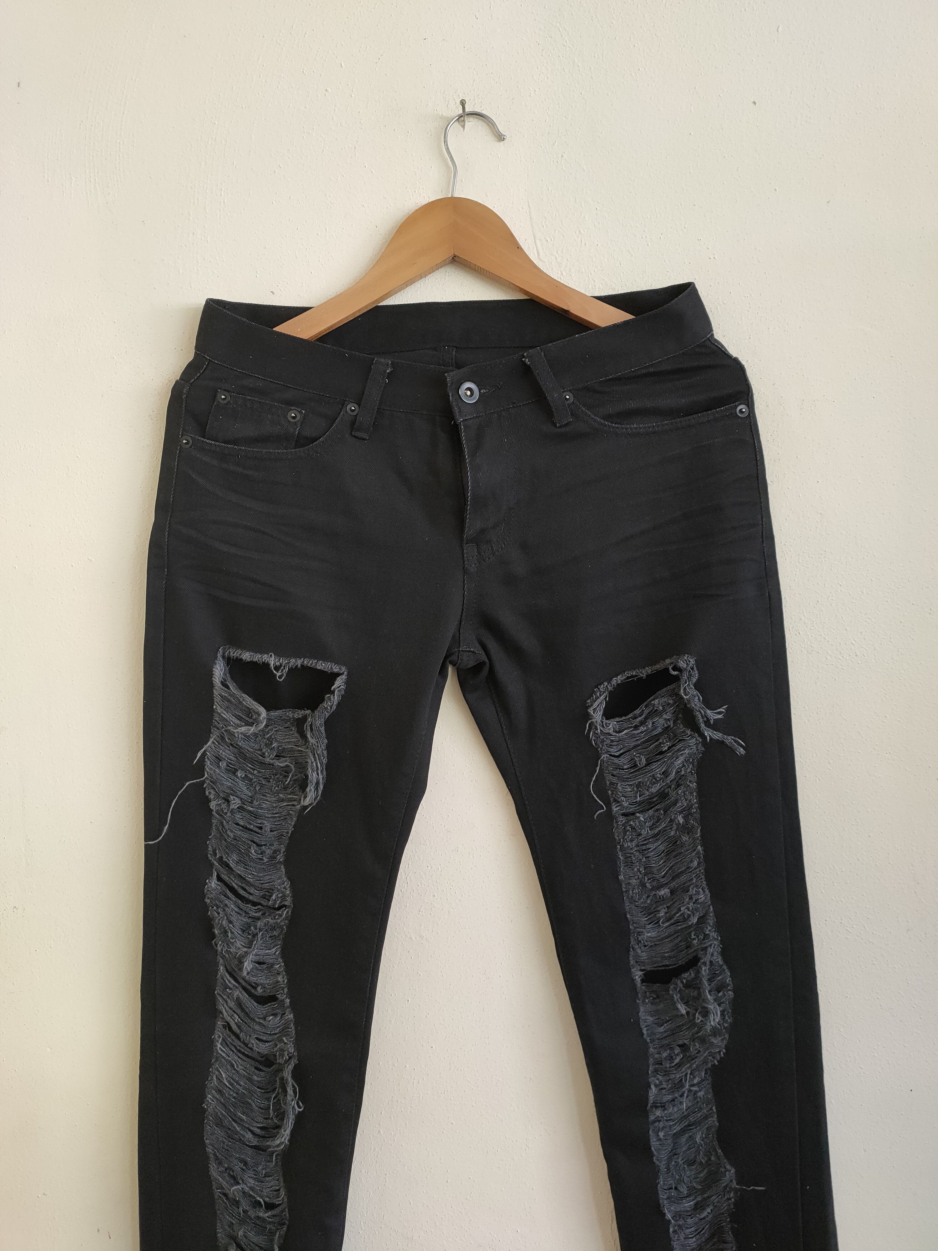 Japanese Brand × Vintage OKIRAKU Distressed Denim Super Black Jeans Size US 31 - 2 Thumbnail
