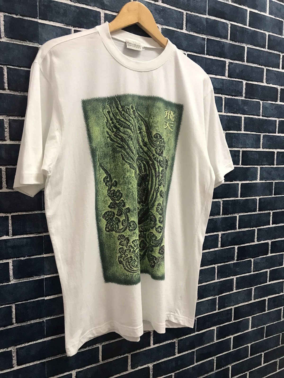 Vintage Vintage 90’s illustration flying angel korea beauty land tee Size US M / EU 48-50 / 2 - 3 Thumbnail