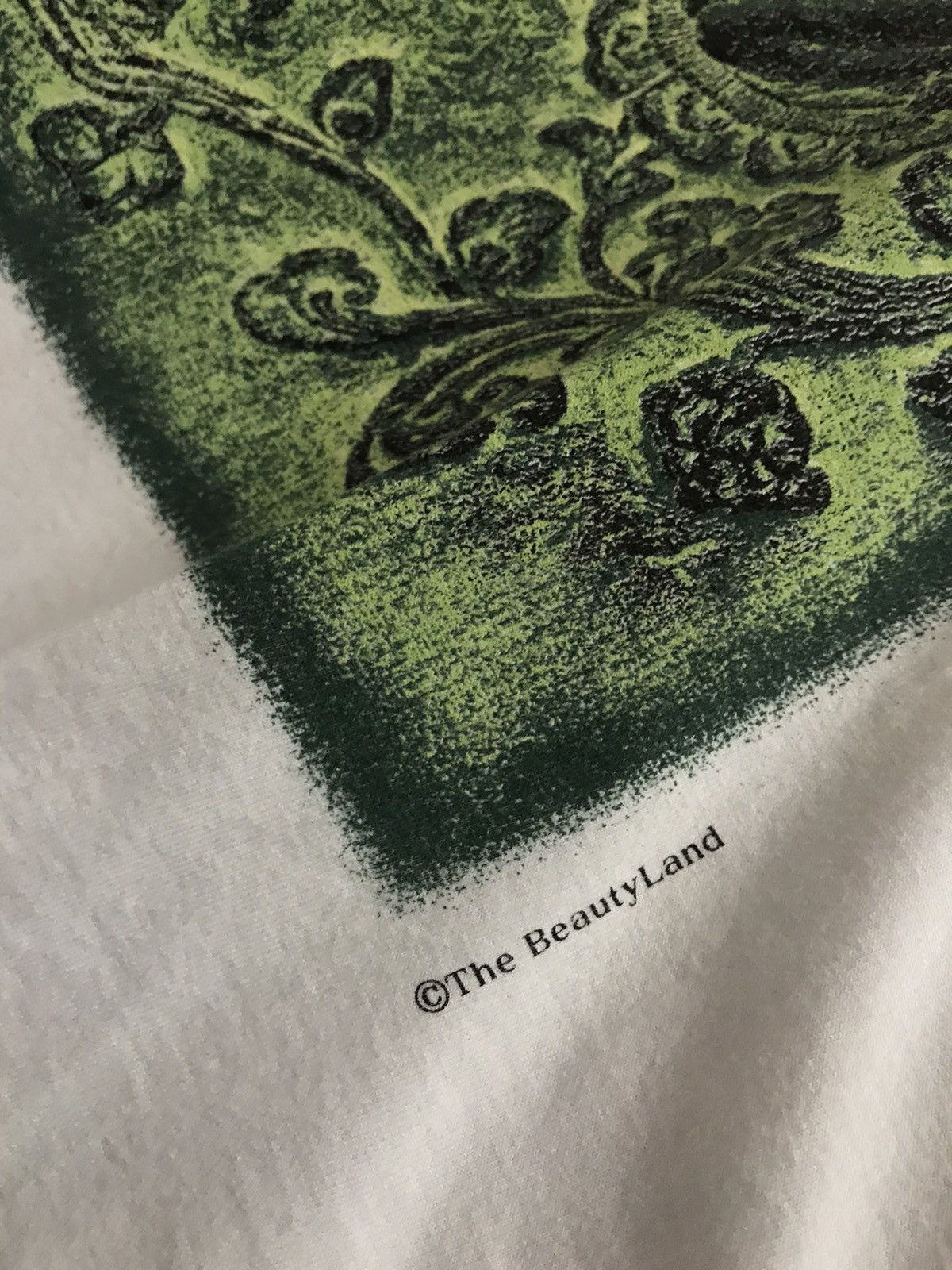 Vintage Vintage 90’s illustration flying angel korea beauty land tee Size US M / EU 48-50 / 2 - 5 Thumbnail